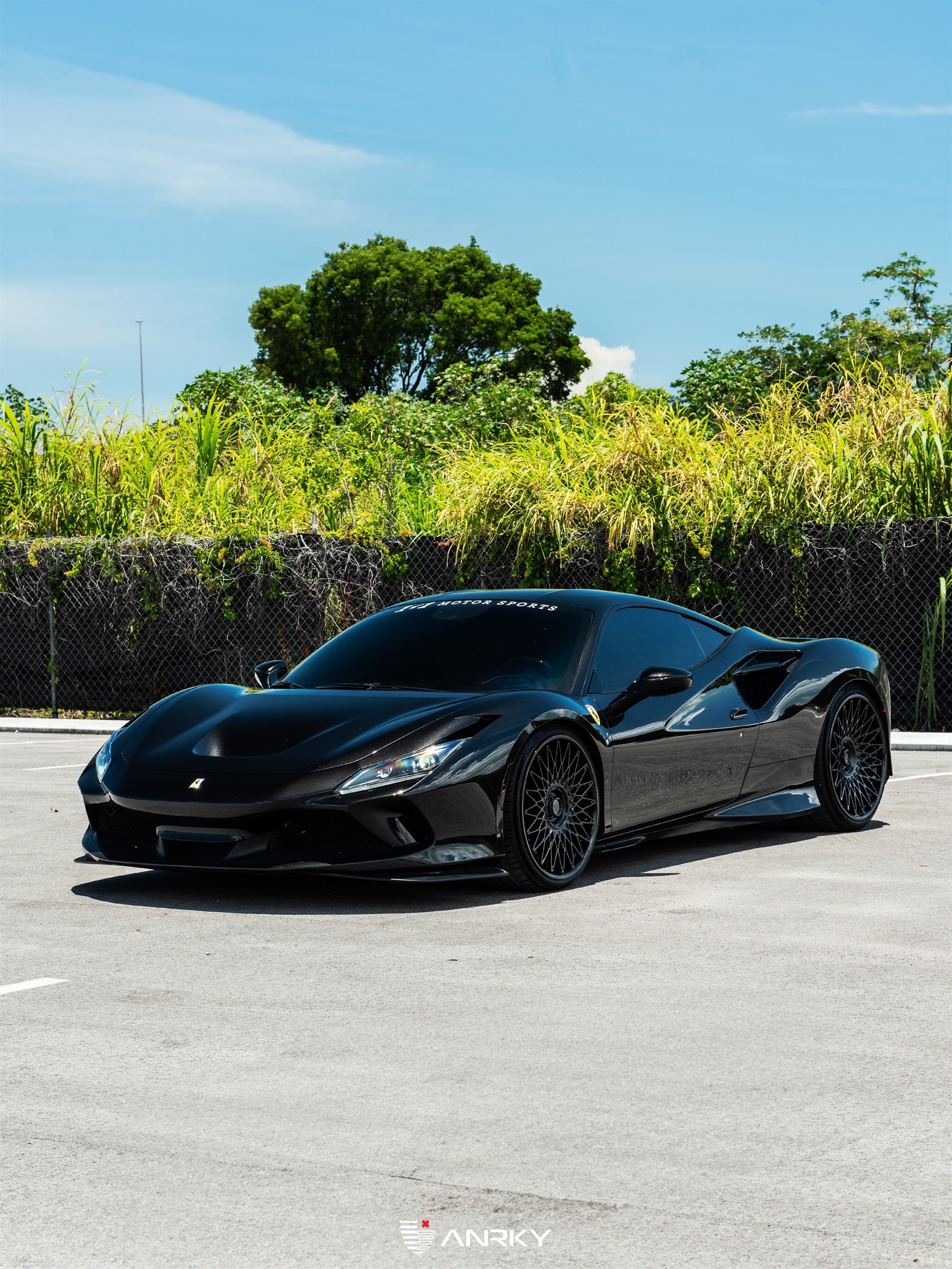 Ferrari F8 | Nero | on ANRKY RS7.3 | Gloss Black