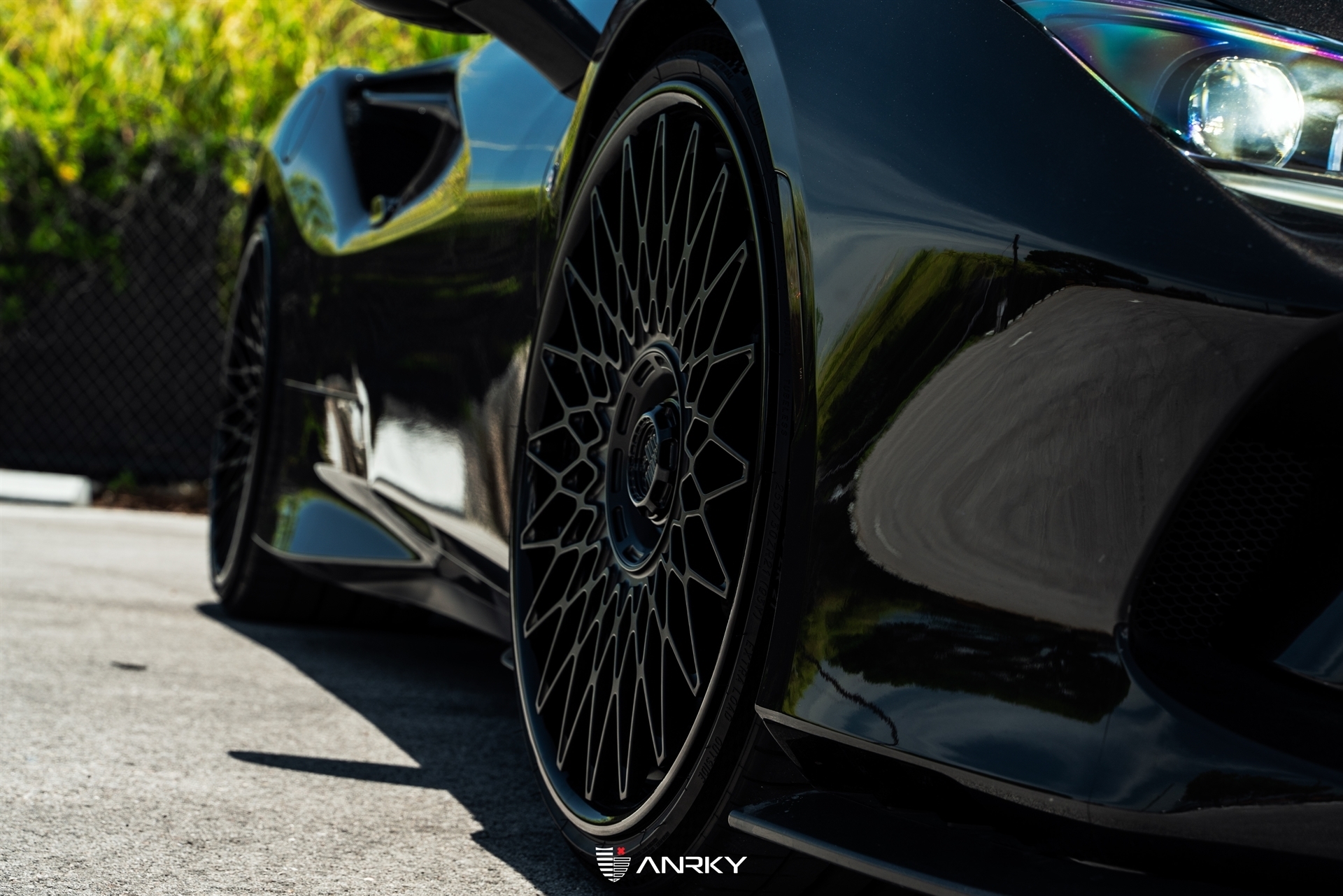 Ferrari F8 | Nero | on ANRKY RS7.3 | Gloss Black