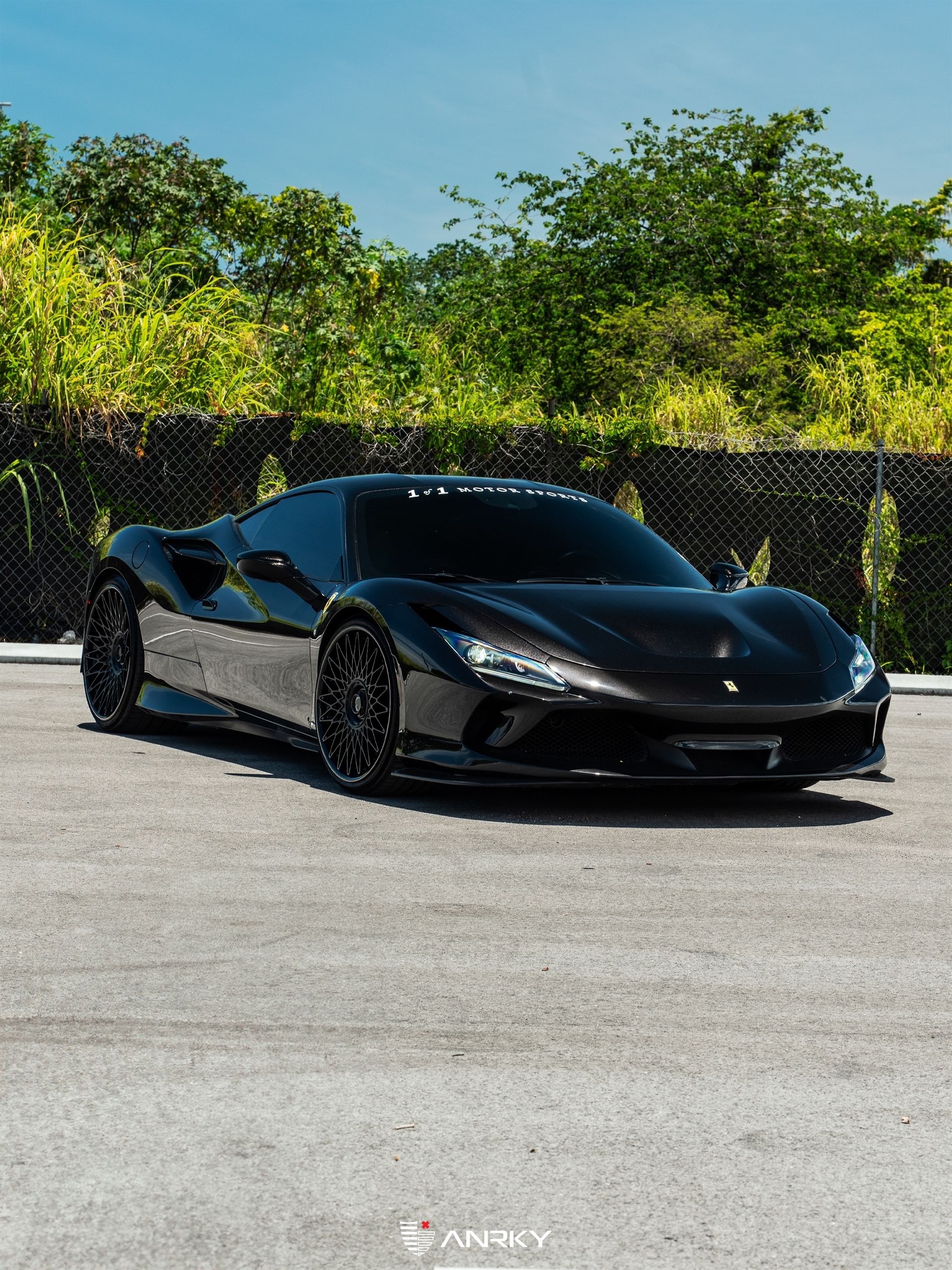 Ferrari F8 | Nero | on ANRKY RS7.3 | Gloss Black