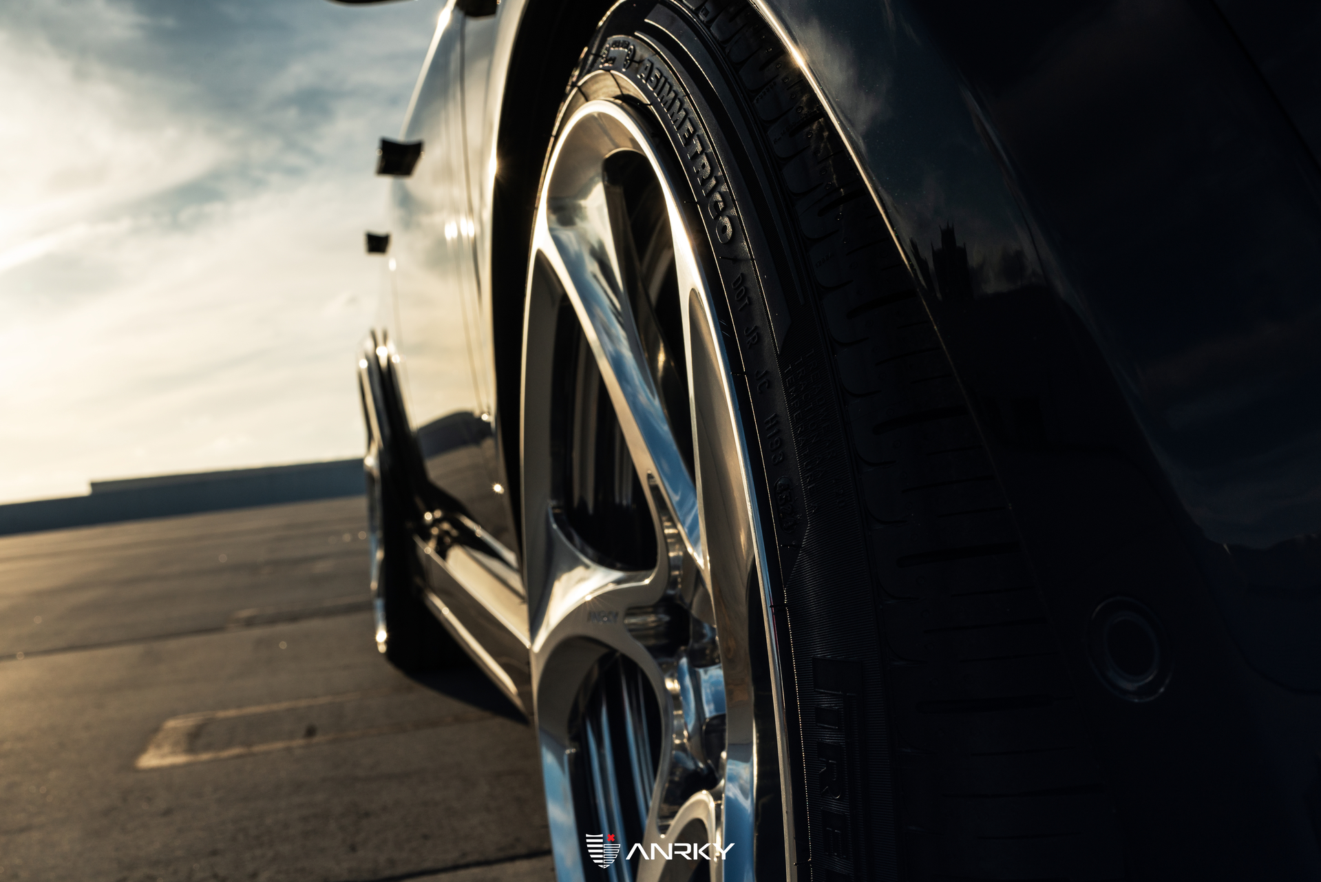 1016 Industries Range Rover | Santorini Black | on ANRKY XR-205 | Mirror Polished Clear