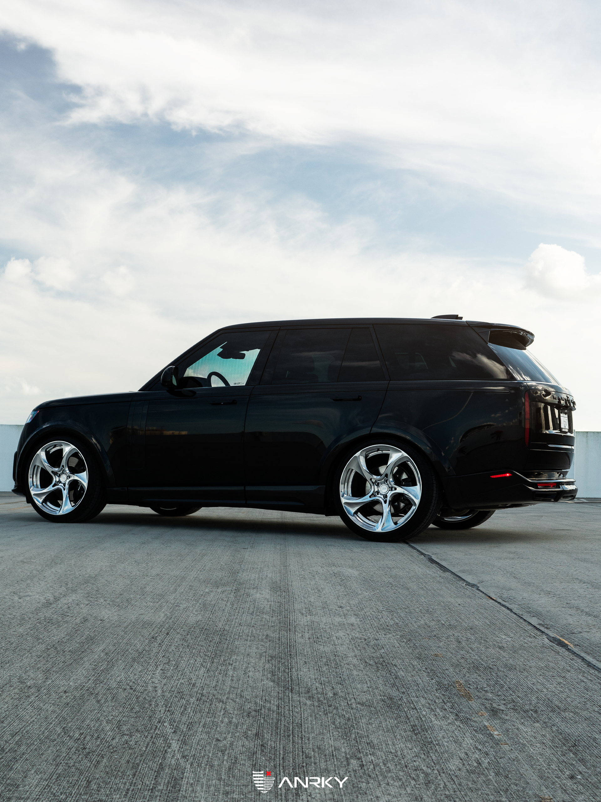 1016 Industries Range Rover | Santorini Black | on ANRKY XR-205 | Mirror Polished Clear