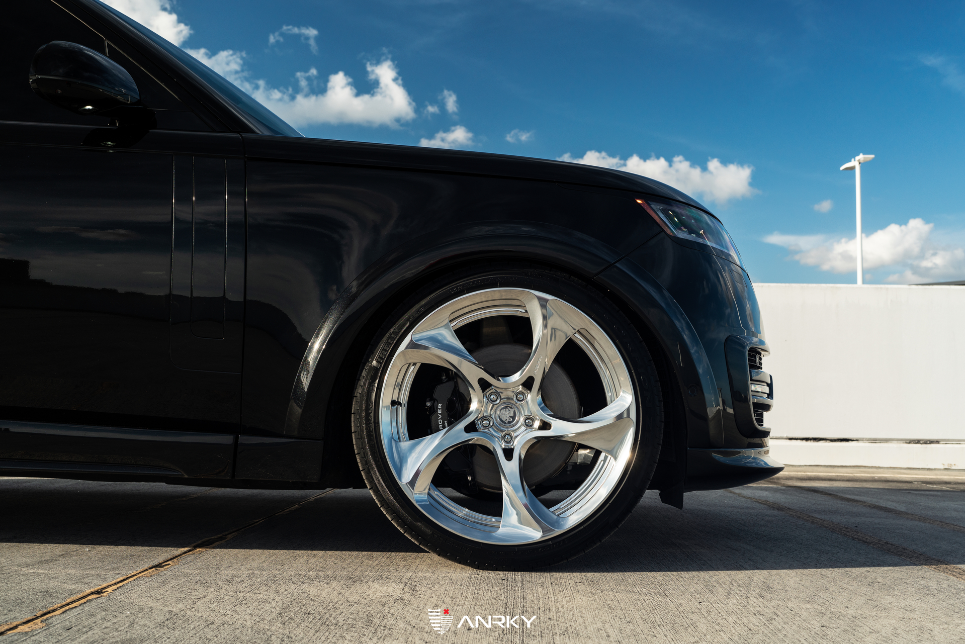 1016 Industries Range Rover | Santorini Black | on ANRKY XR-205 | Mirror Polished Clear