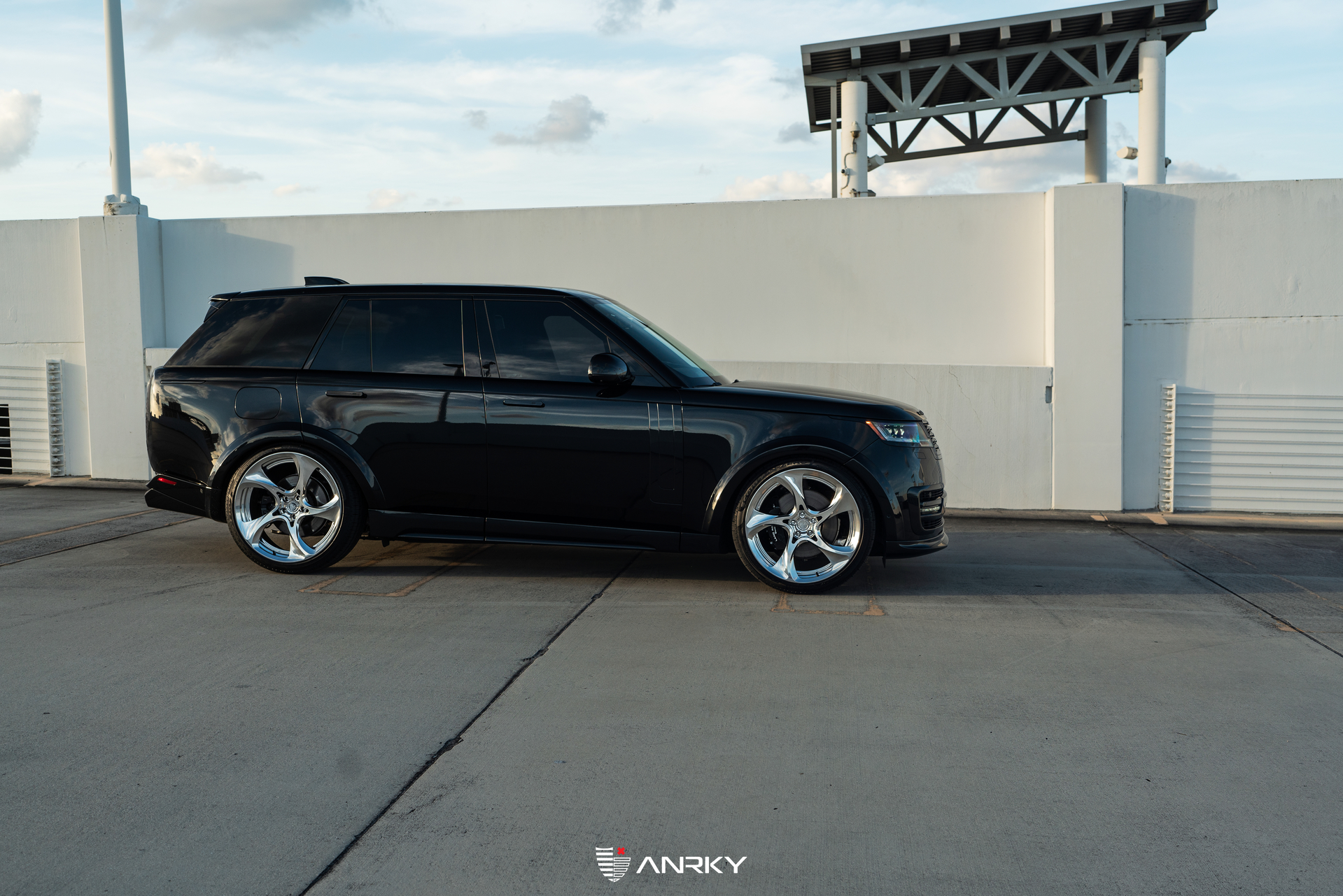 1016 Industries Range Rover | Santorini Black | on ANRKY XR-205 | Mirror Polished Clear