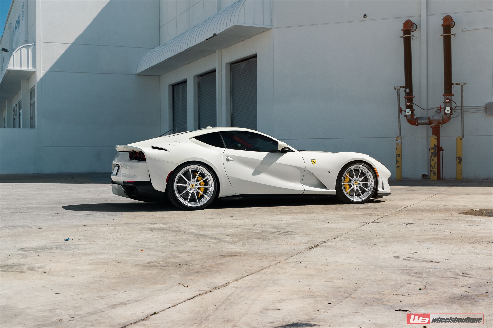 Ferrari 812 | Bianco Avus | on ANRKY AN28 | Polished Clear