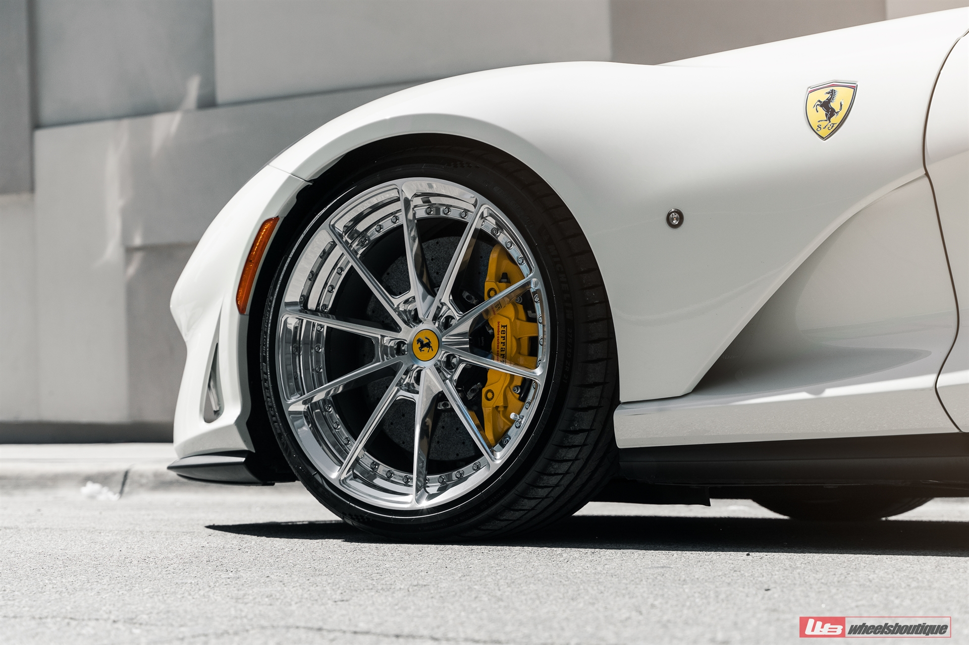 Ferrari 812 | Bianco Avus | on ANRKY AN28 | Polished Clear