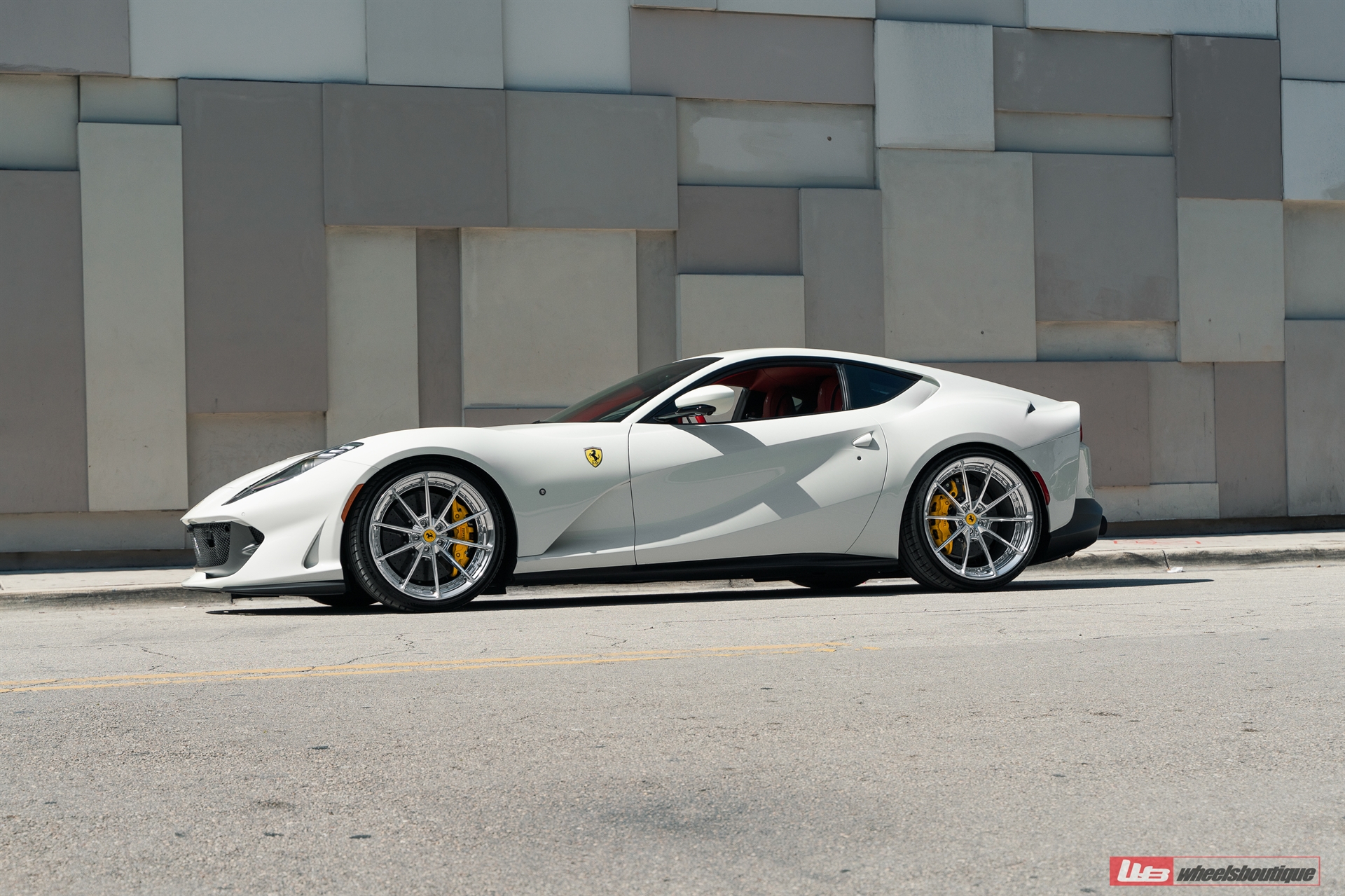 Ferrari 812 | Bianco Avus | on ANRKY AN28 | Polished Clear