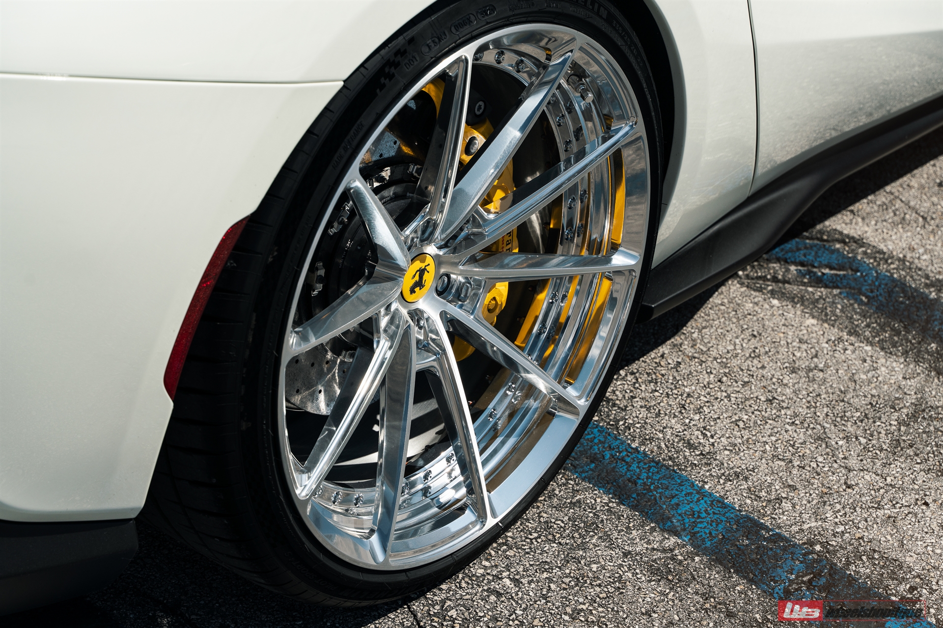 Ferrari 812 | Bianco Avus | on ANRKY AN28 | Polished Clear