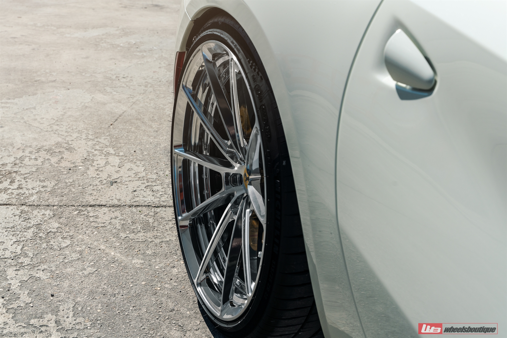 Ferrari 812 | Bianco Avus | on ANRKY AN28 | Polished Clear