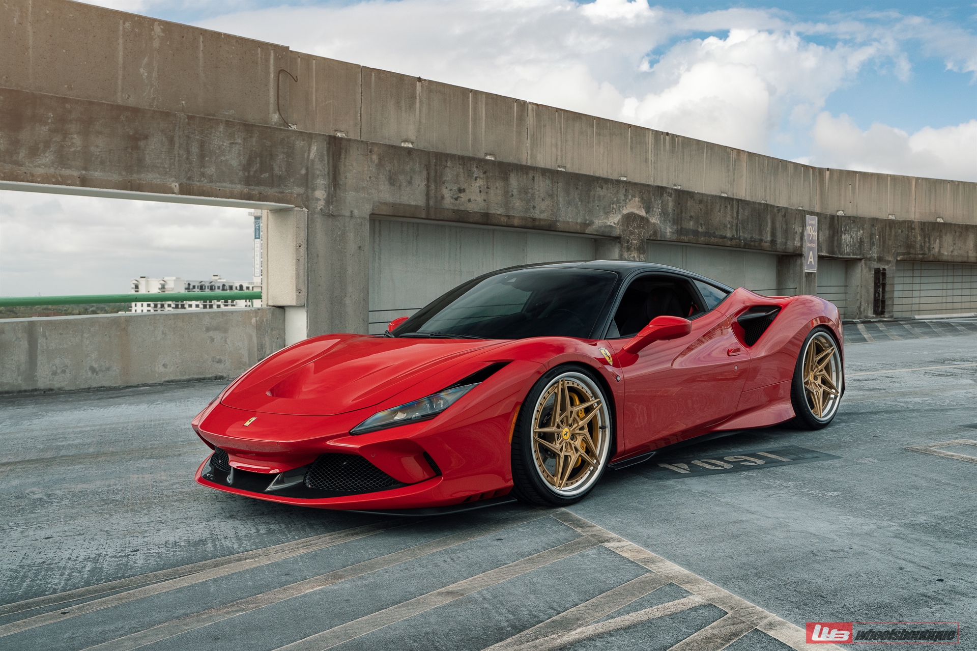 Ferrari F8 | Rosso Corsa | on ANRKY S3-X3 | Gloss Gold