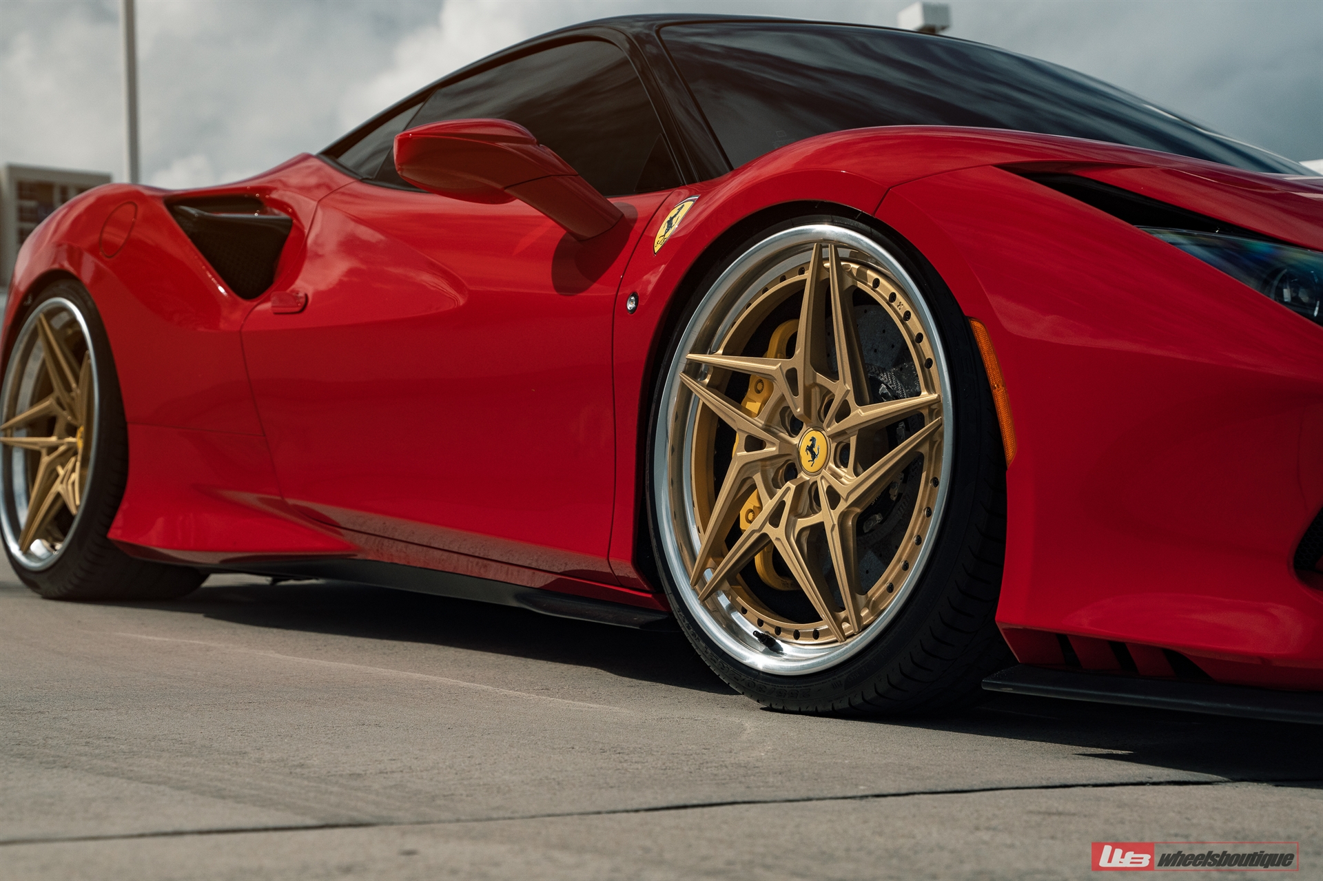 Ferrari F8 | Rosso Corsa | on ANRKY S3-X3 | Gloss Gold