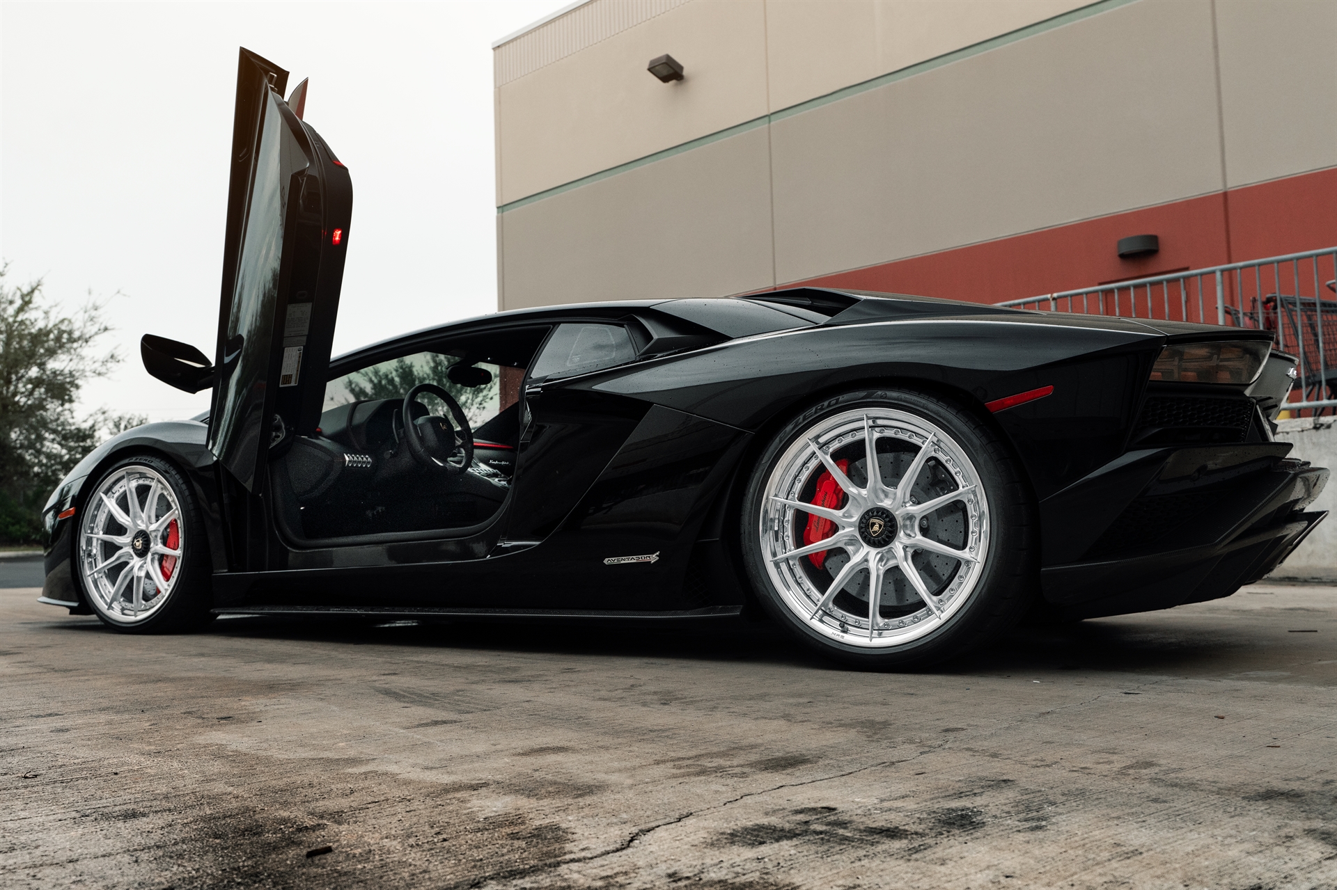 Lamborghini Aventador S | Nero Noctis | on HRE S104SC | Frozen Polished Clear