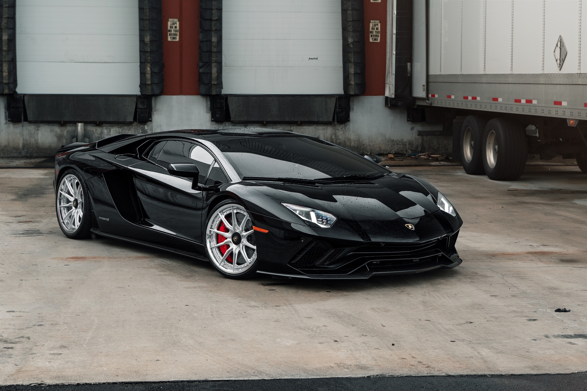 Lamborghini Aventador S | Nero Noctis | on HRE S104SC | Frozen Polished Clear