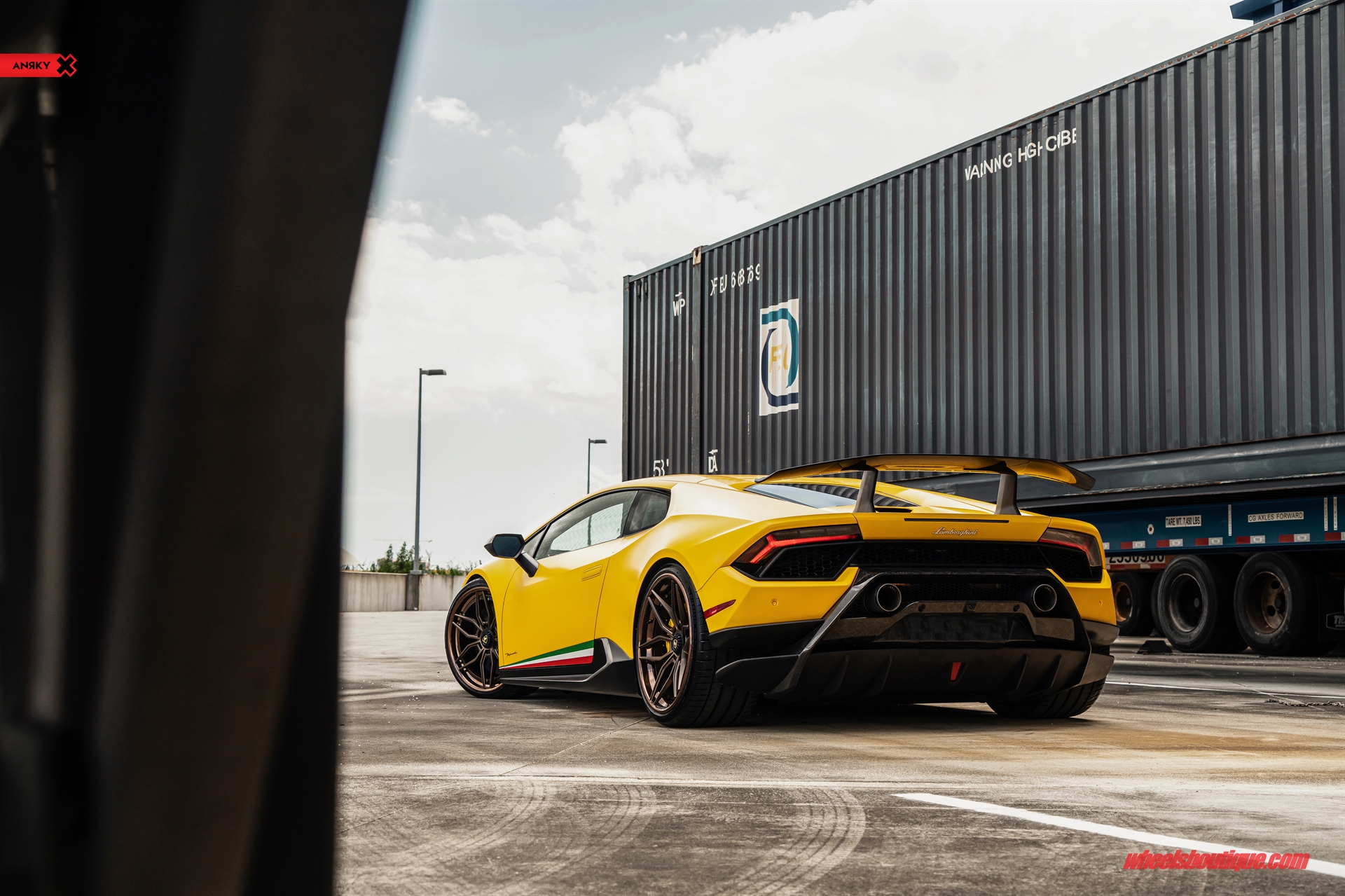 Lamborghini Huracan Performante | | on ANRKY AN36 | Satin Bronze