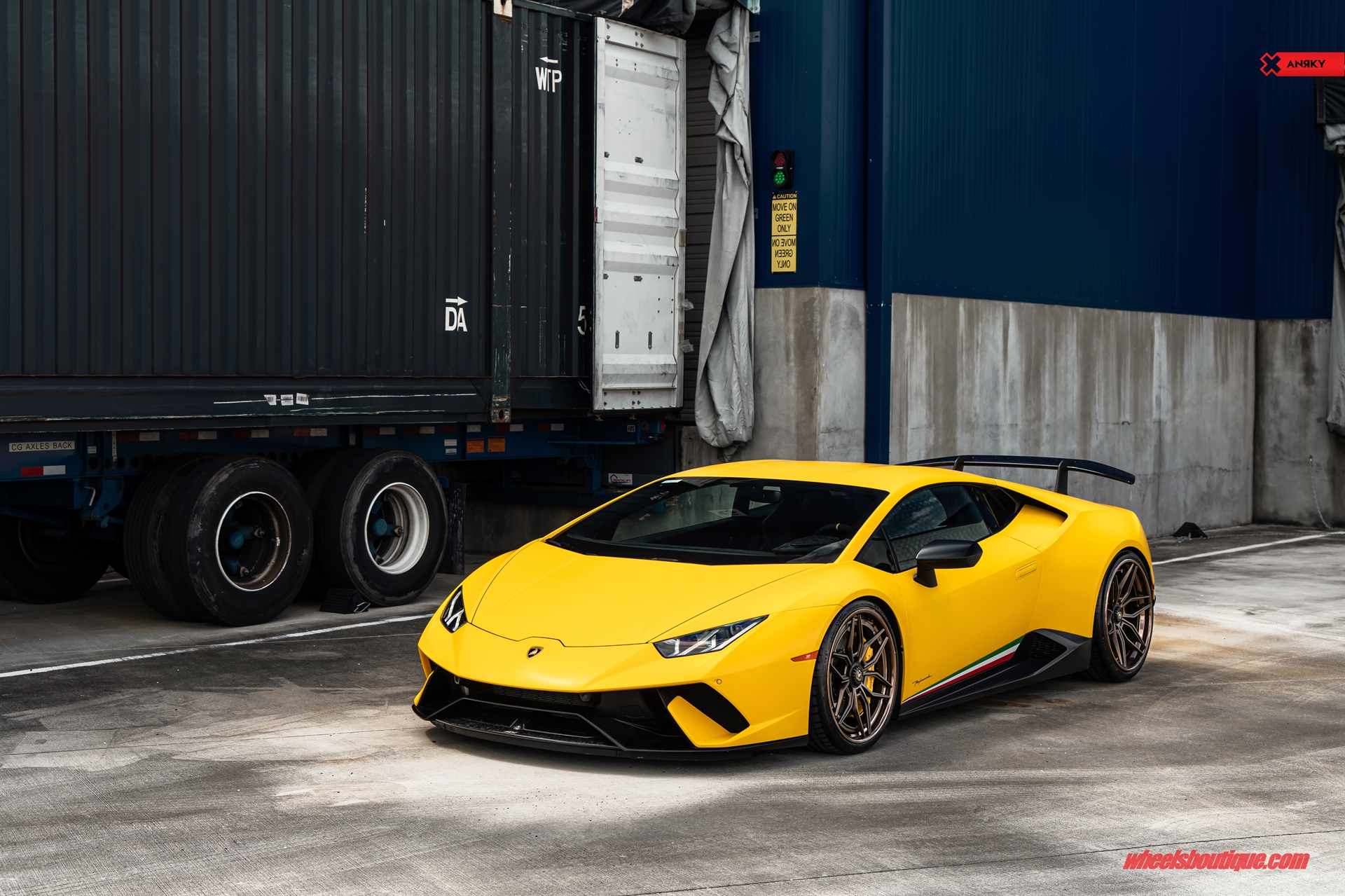Lamborghini Huracan Performante | | on ANRKY AN36 | Satin Bronze