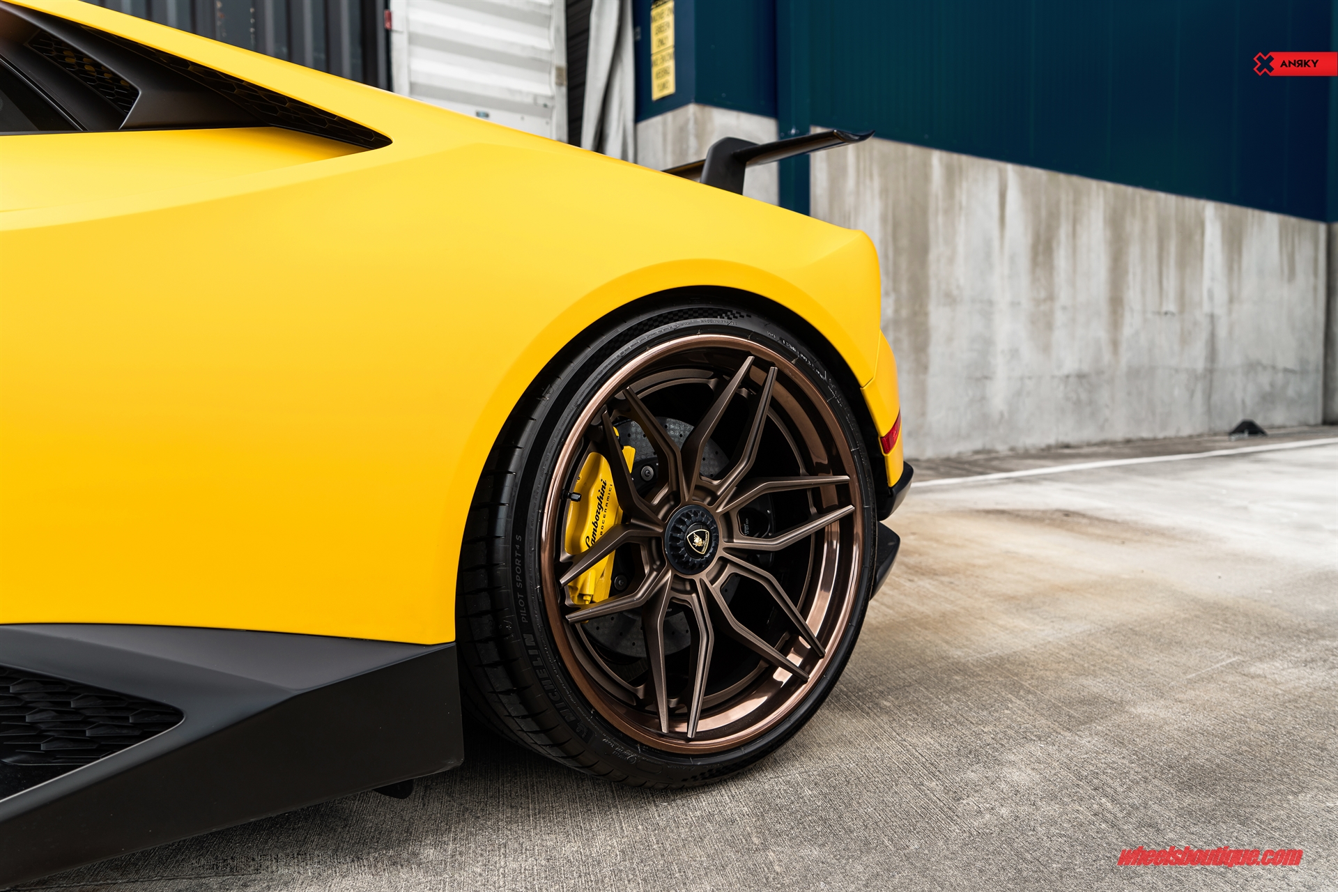 Lamborghini Huracan Performante | | on ANRKY AN36 | Satin Bronze