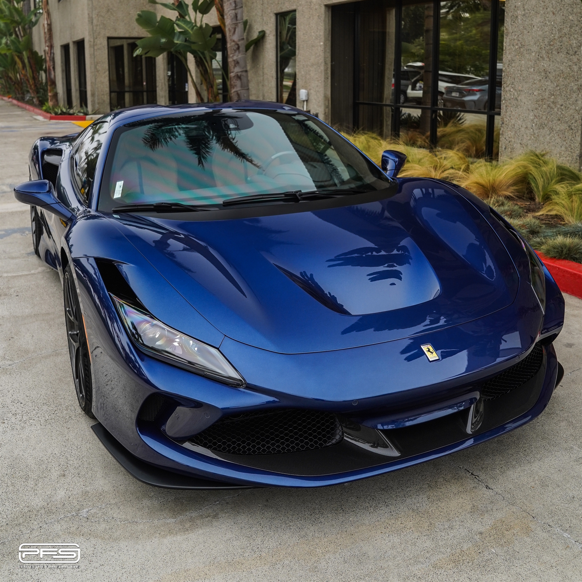 Ferrari F8 | TDF Blu | on R101 LW | Brushed Dark Clear