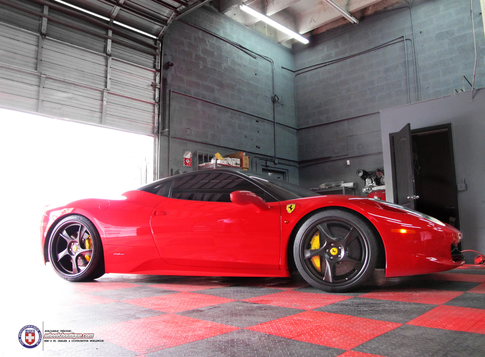458 | Rosso Corsa | HRE 792RS | Satin Black