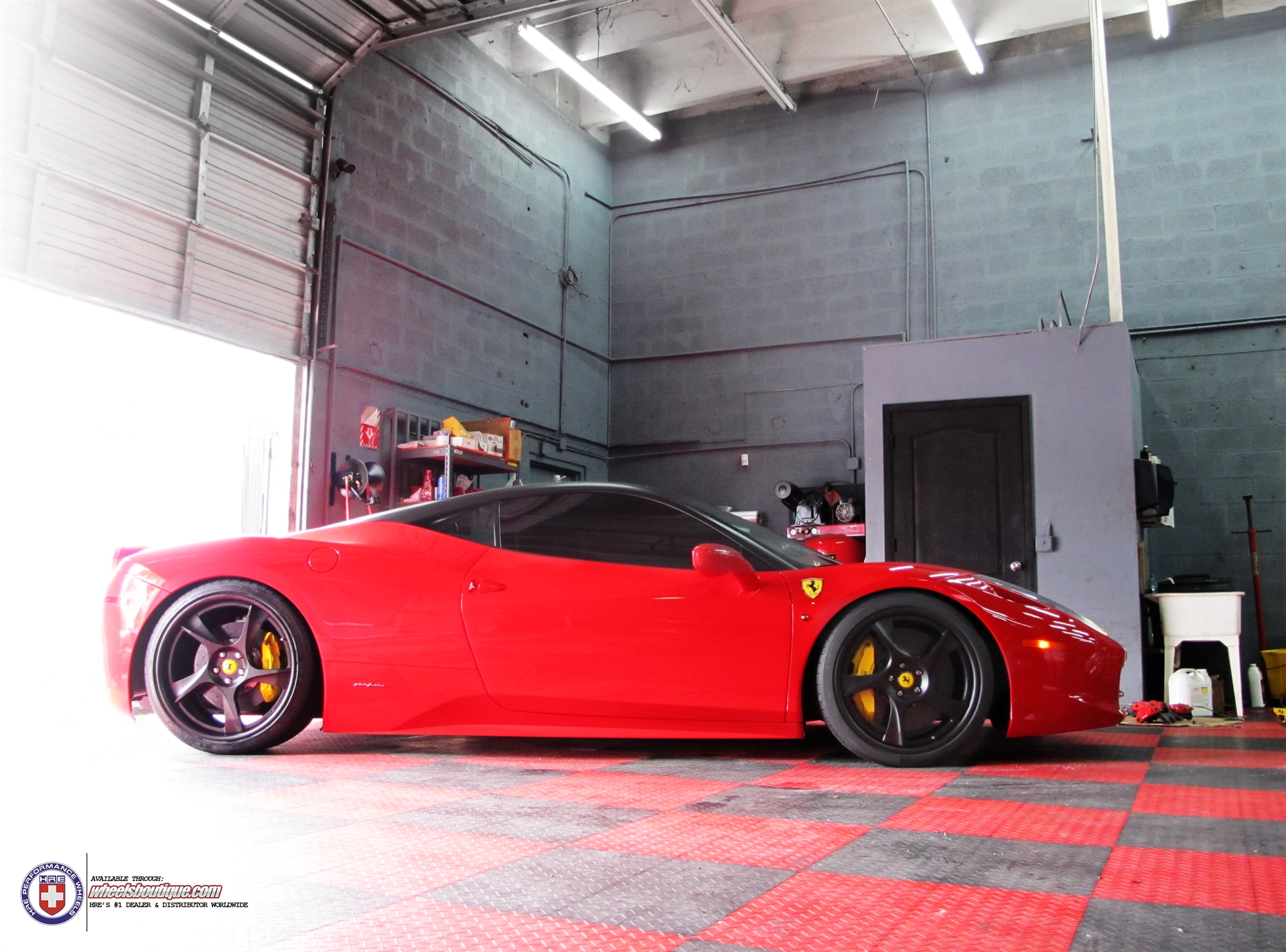 458 | Rosso Corsa | HRE 792RS | Satin Black