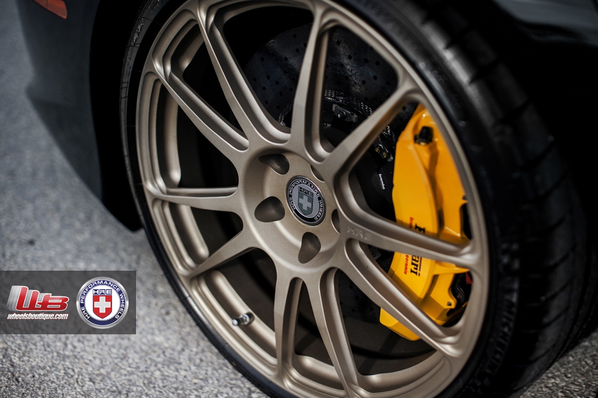 Ferrari 458 | Nero | on HRE P44SC | Satin Titanium