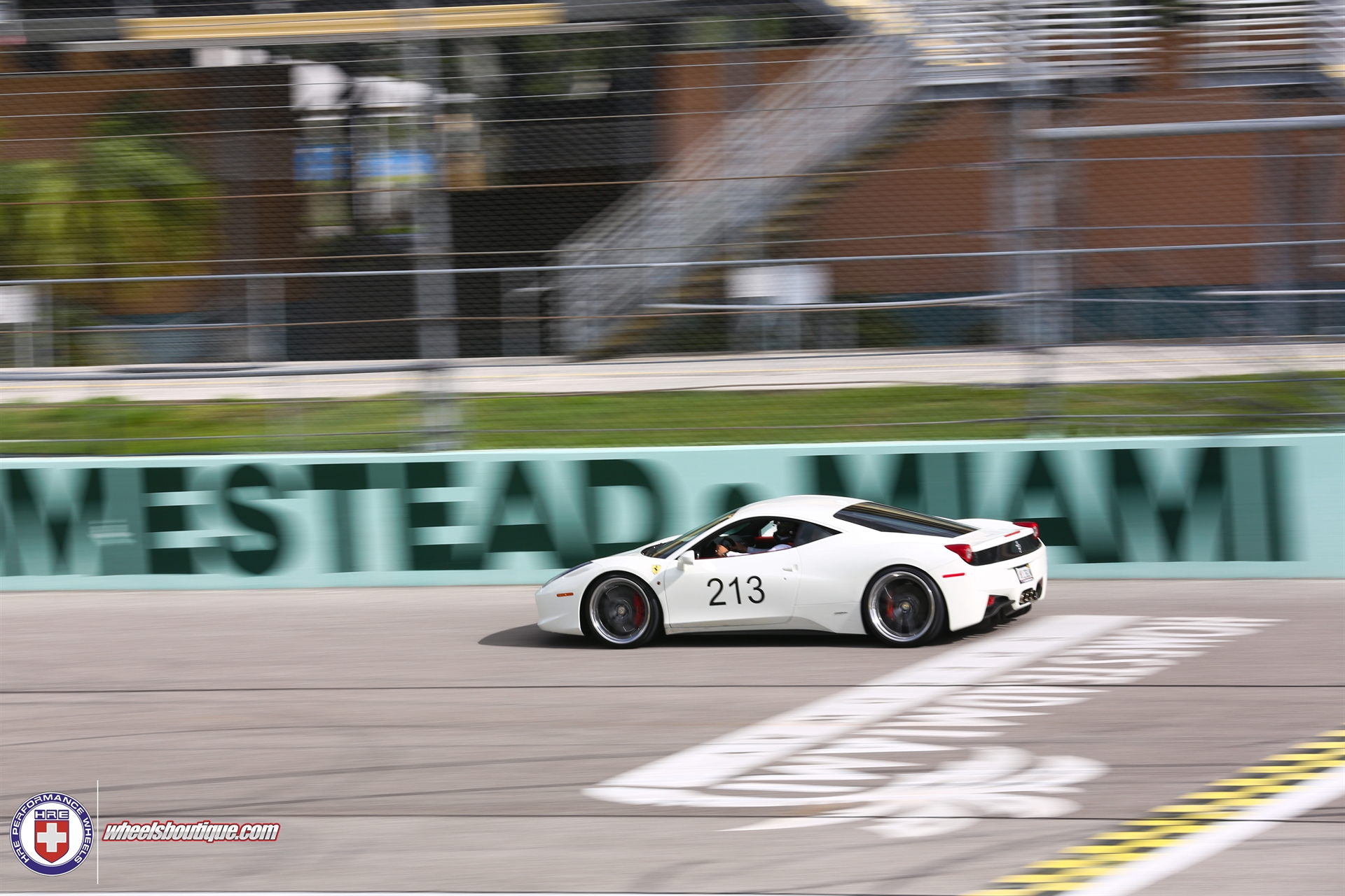Ferrari 458 | Bianco Avus | On HRE S101 | Satin Charcoal
