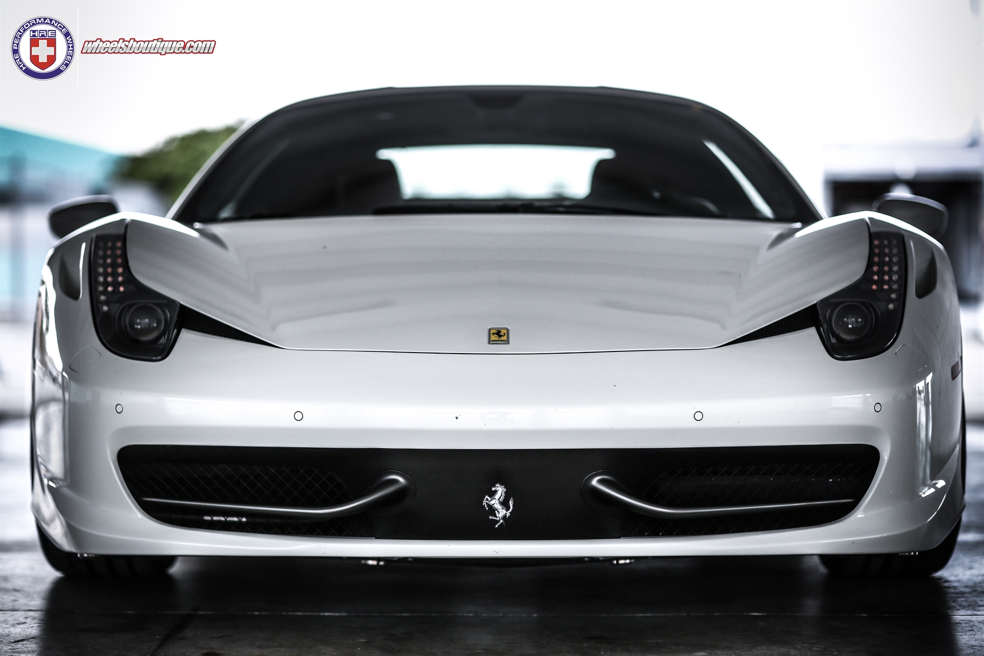 Ferrari 458 | Bianco Avus | On HRE S101 | Satin Charcoal