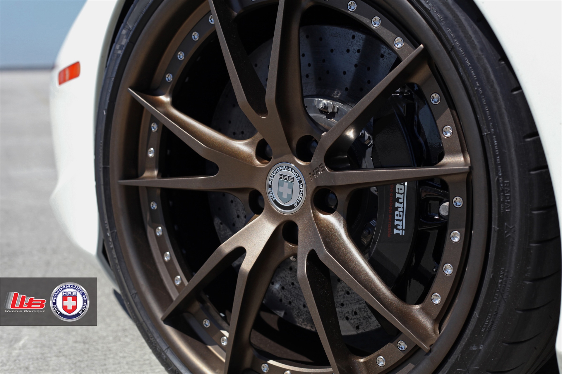 Ferrari 458 | Bincao Avus | on HRE S104 | Satin Bronze