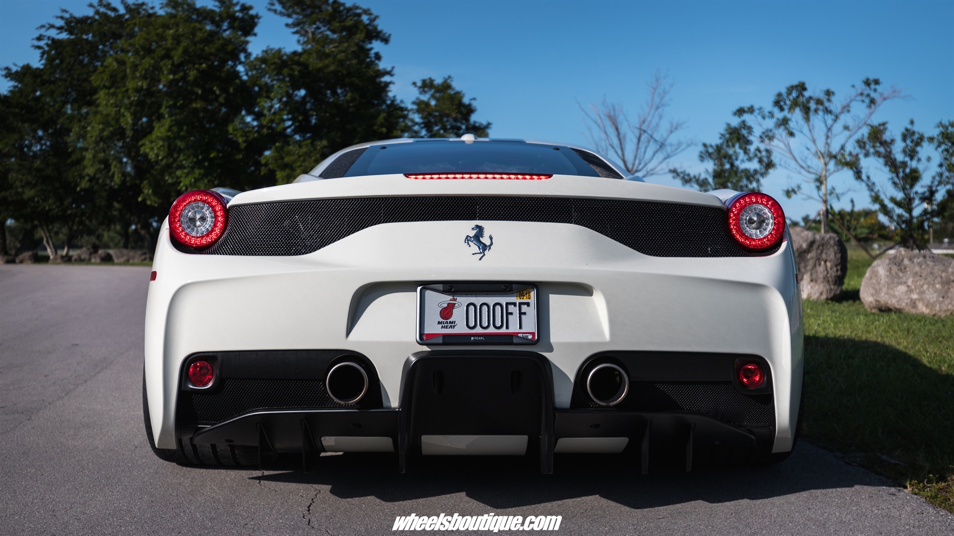 Ferrari 458 Speciale | Bianco Avus | on ANRKY AN14 | Satin Bronze
