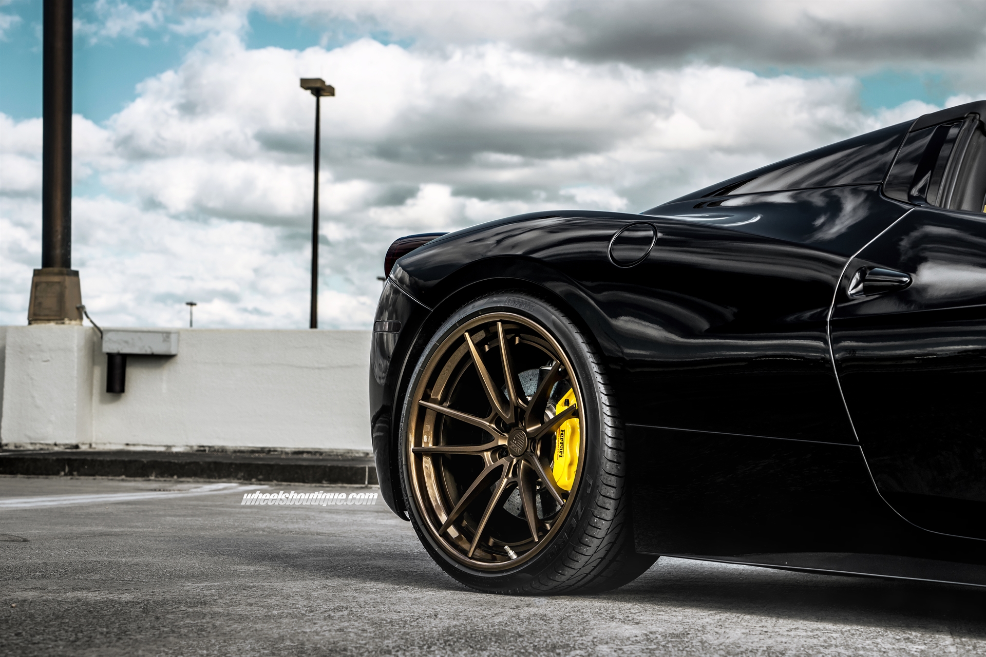 Ferrari 458 Spider | Nero | on ANRKY AN34 | Satin Bronze