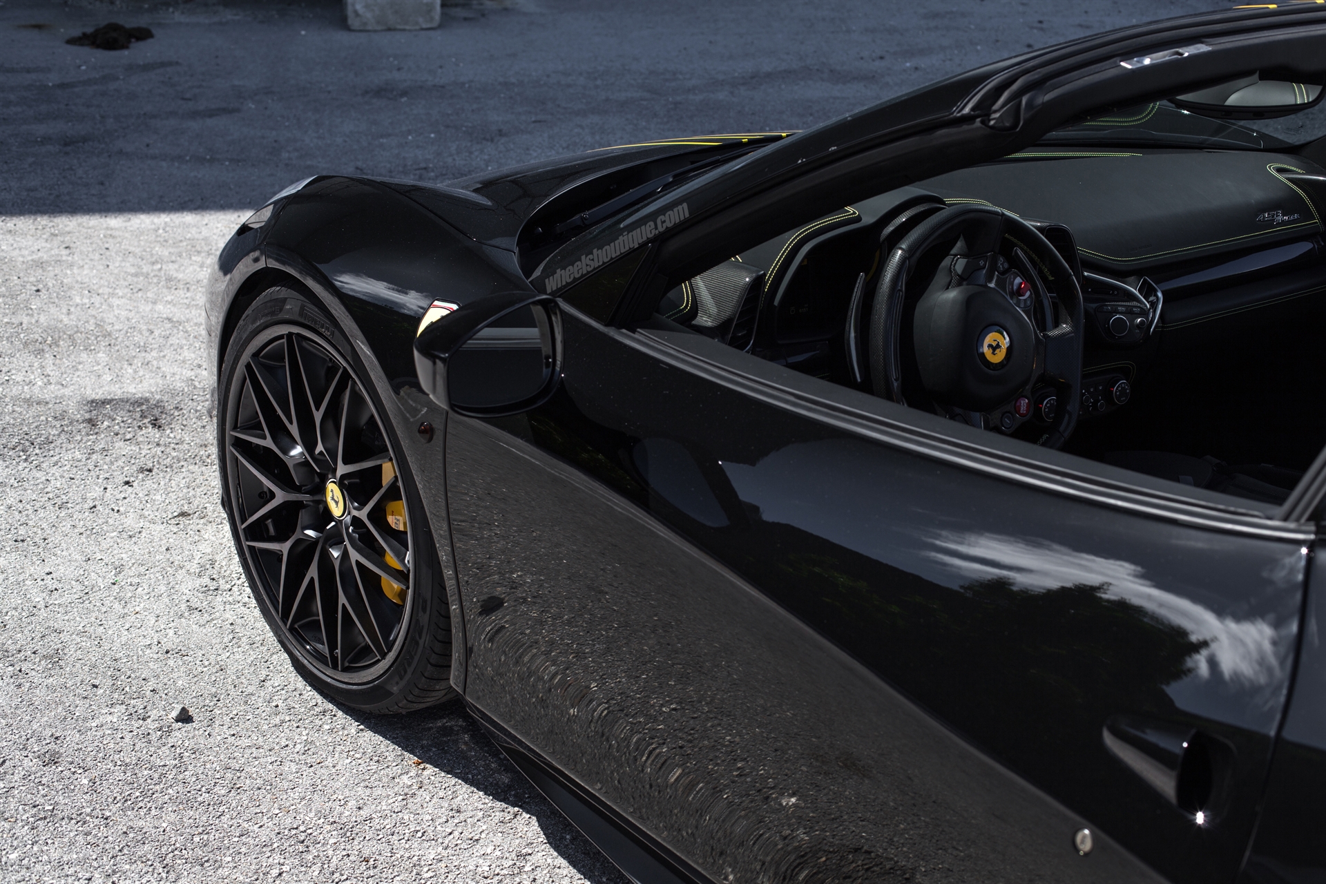 Ferrari 458 Spider | Nero | on HRE S200 | Satin Black