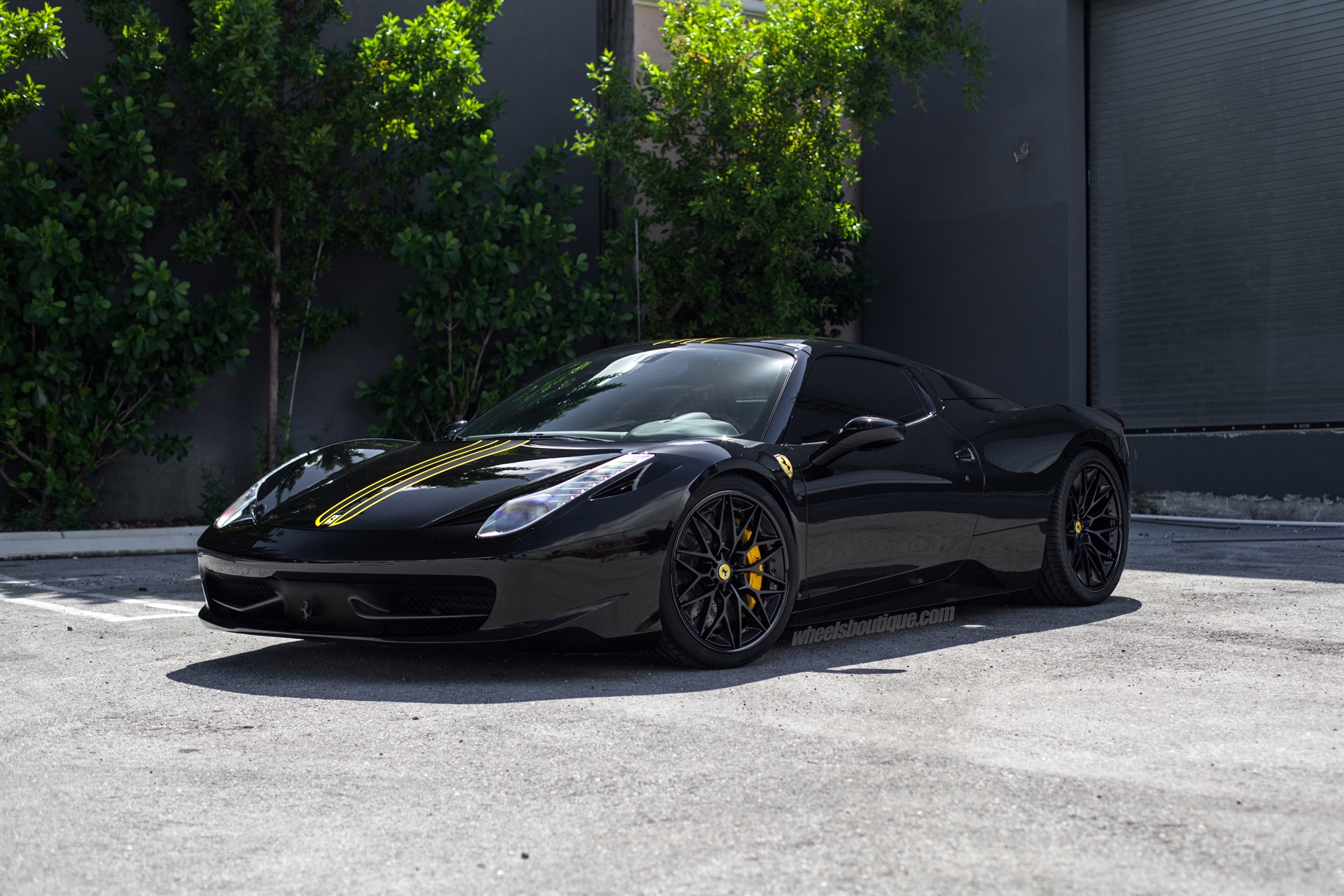 Ferrari 458 Spider | Nero | on HRE S200 | Satin Black