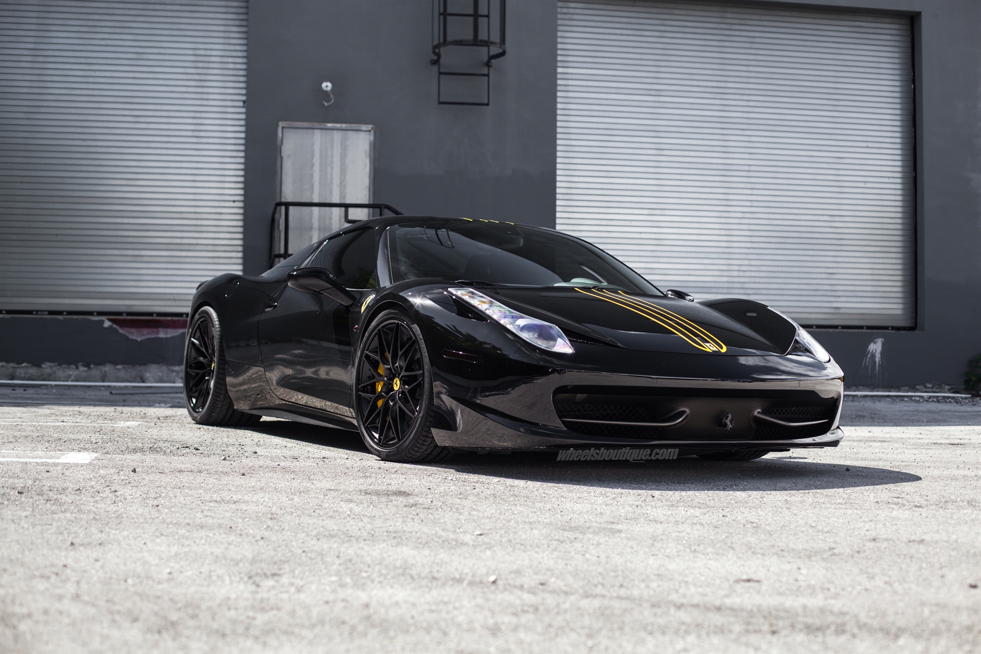 Ferrari 458 Spider | Nero | on HRE S200 | Satin Black