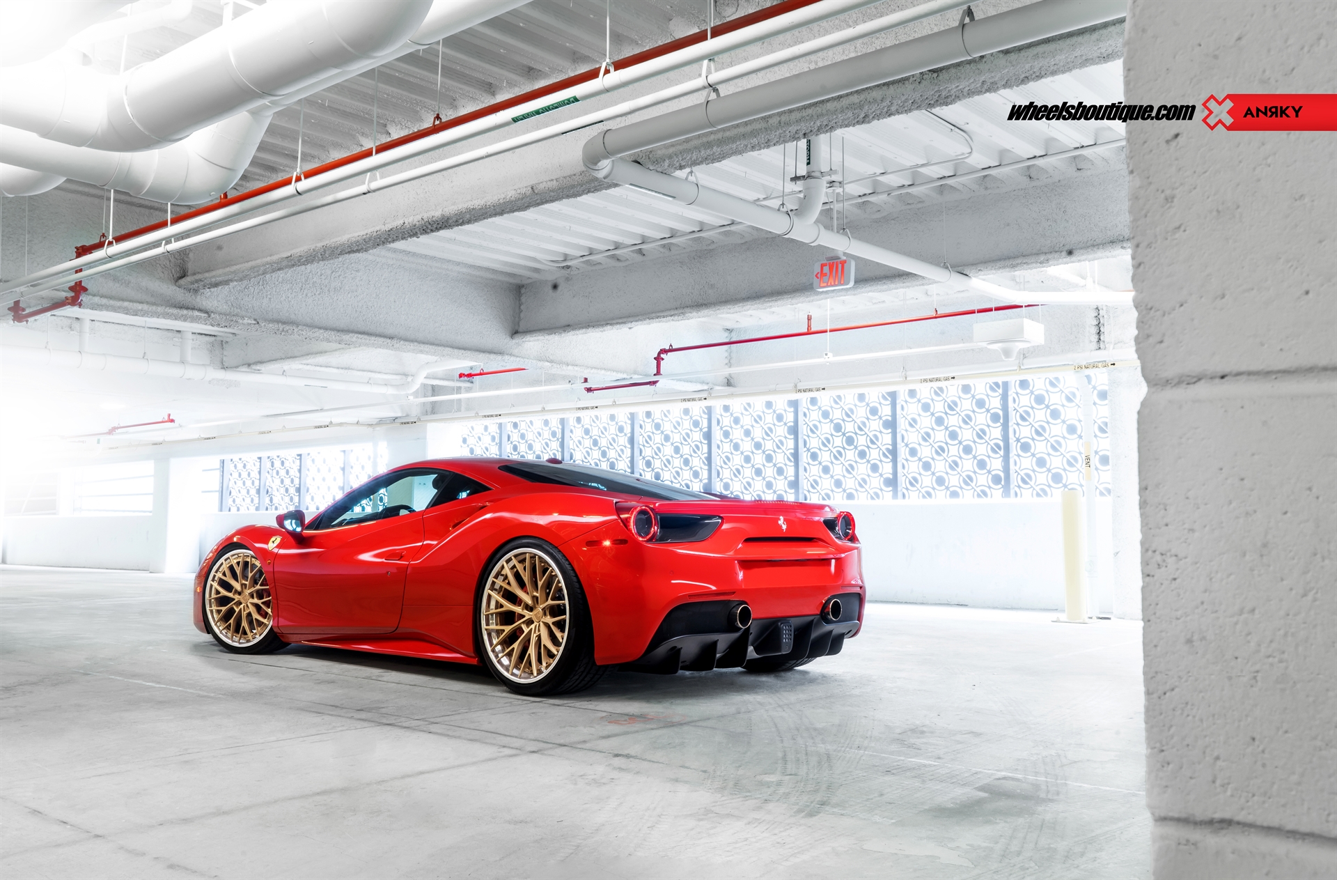 Ferrari 488 | Rosso Corsa | on ANRKY AN30 | Satin Gold