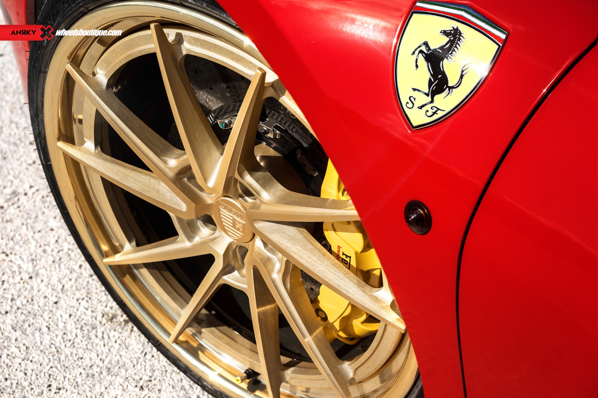 Ferrari 488 | Rosso Corsa | on ANRKY AN33 | Two-Tone: Brushed Satin Gold + Stone Satin Gold Windows