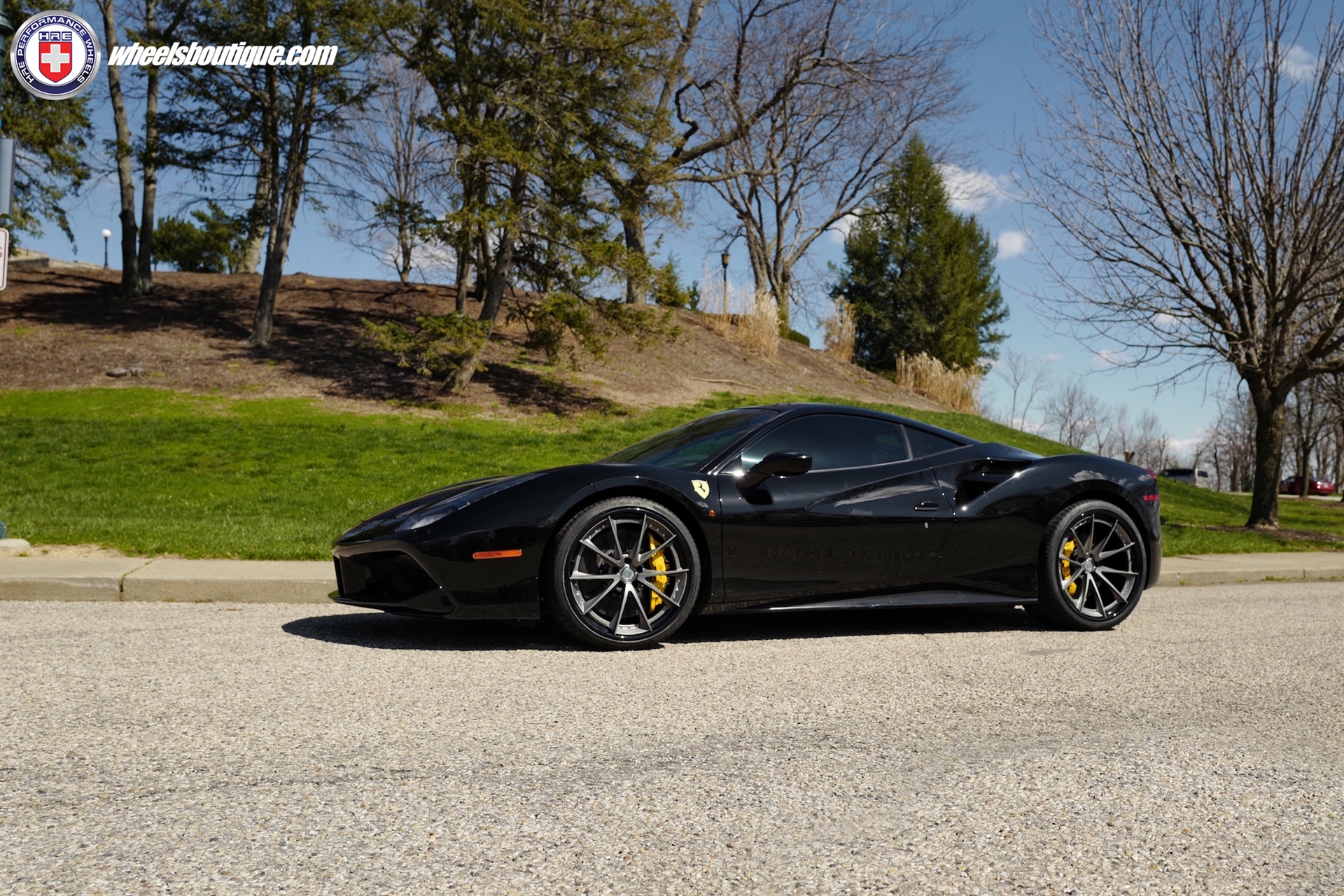 Ferrari 488 | Nero | on HRE S204 | Satin Charcoal