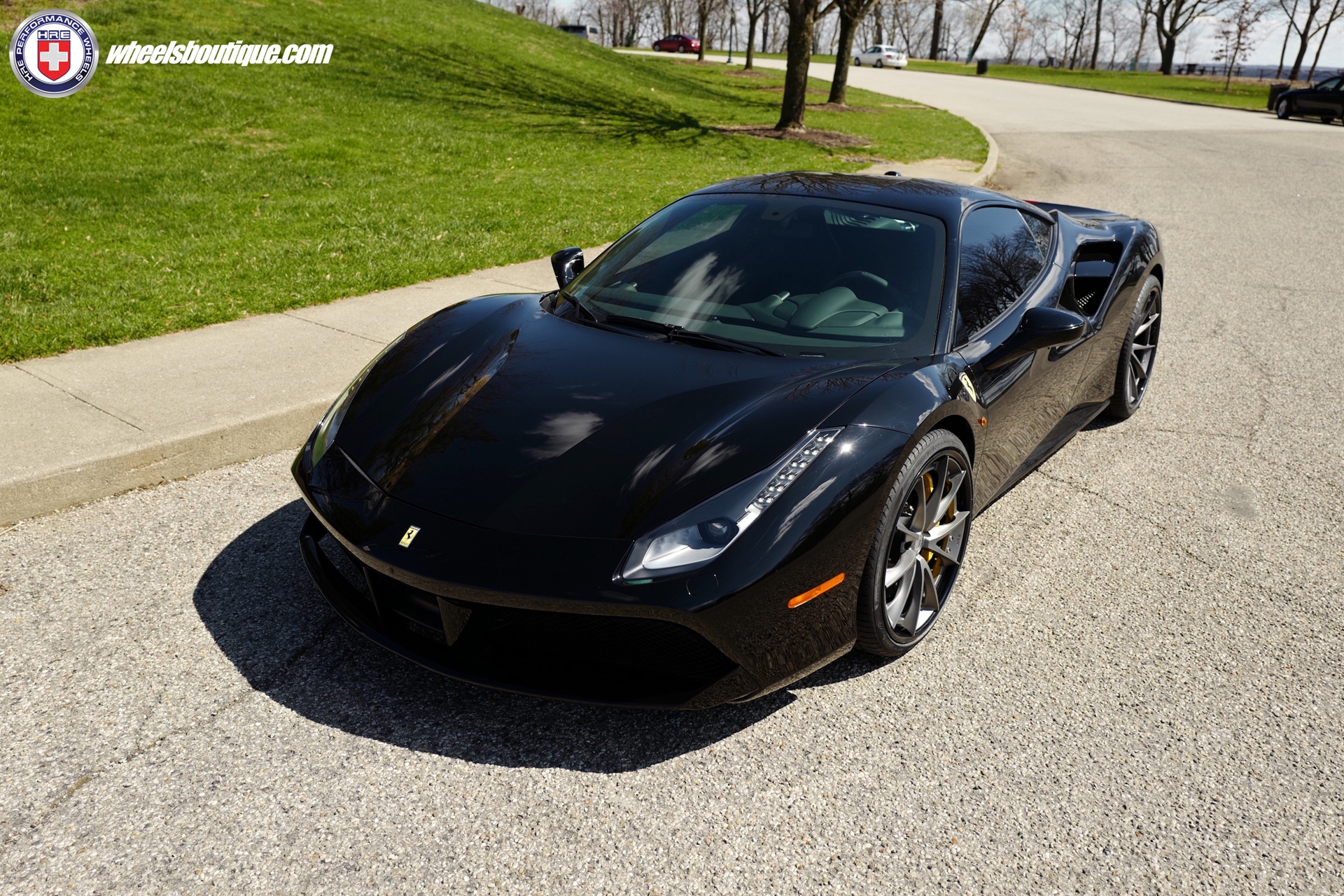 Ferrari 488 | Nero | on HRE S204 | Satin Charcoal
