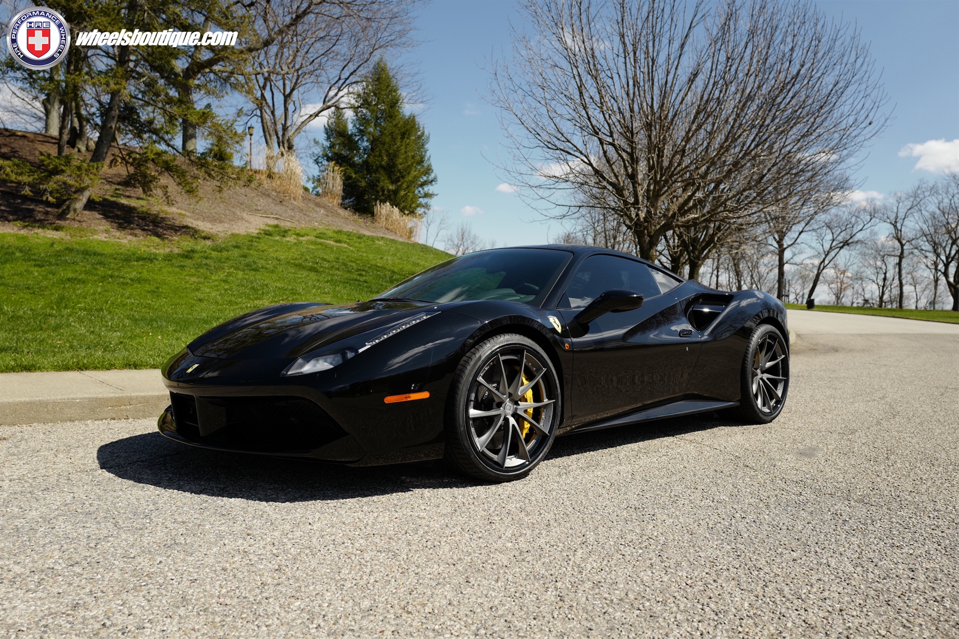 Ferrari 488 | Nero | on HRE S204 | Satin Charcoal