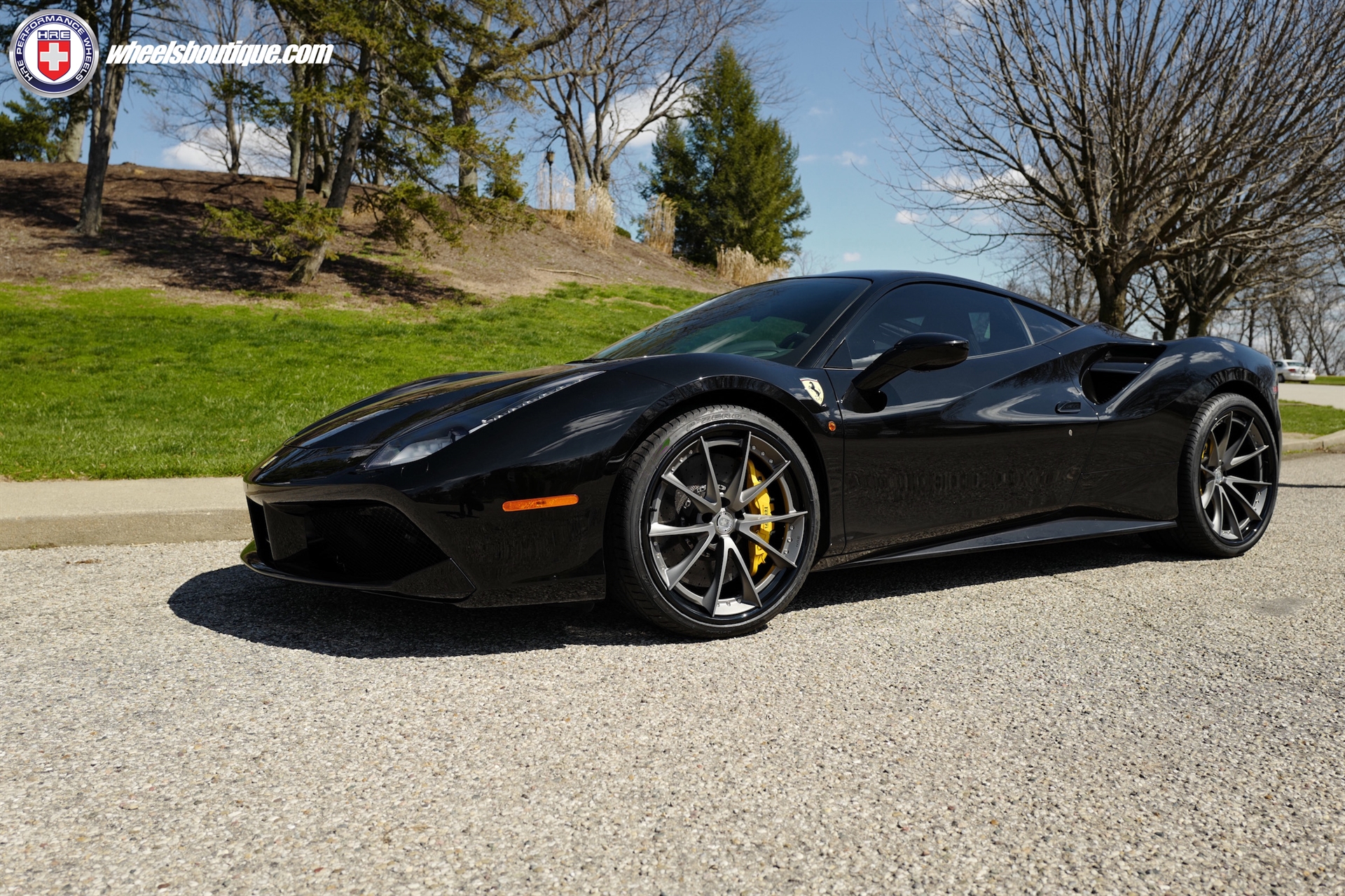 Ferrari 488 | Nero | on HRE S204 | Satin Charcoal