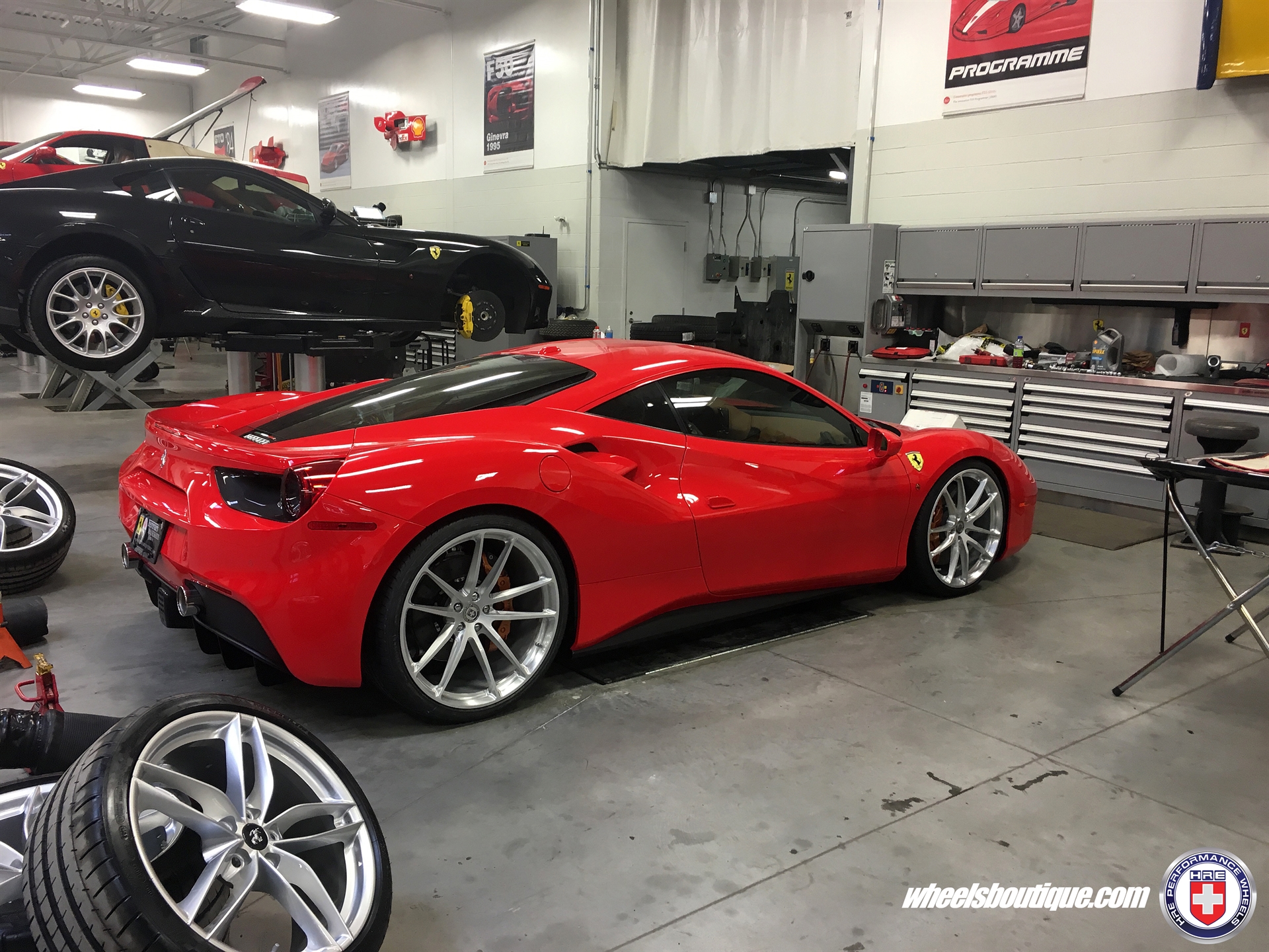 Ferrari 488 | Rosso Corsa | on HRE P104 | Brushed Clear