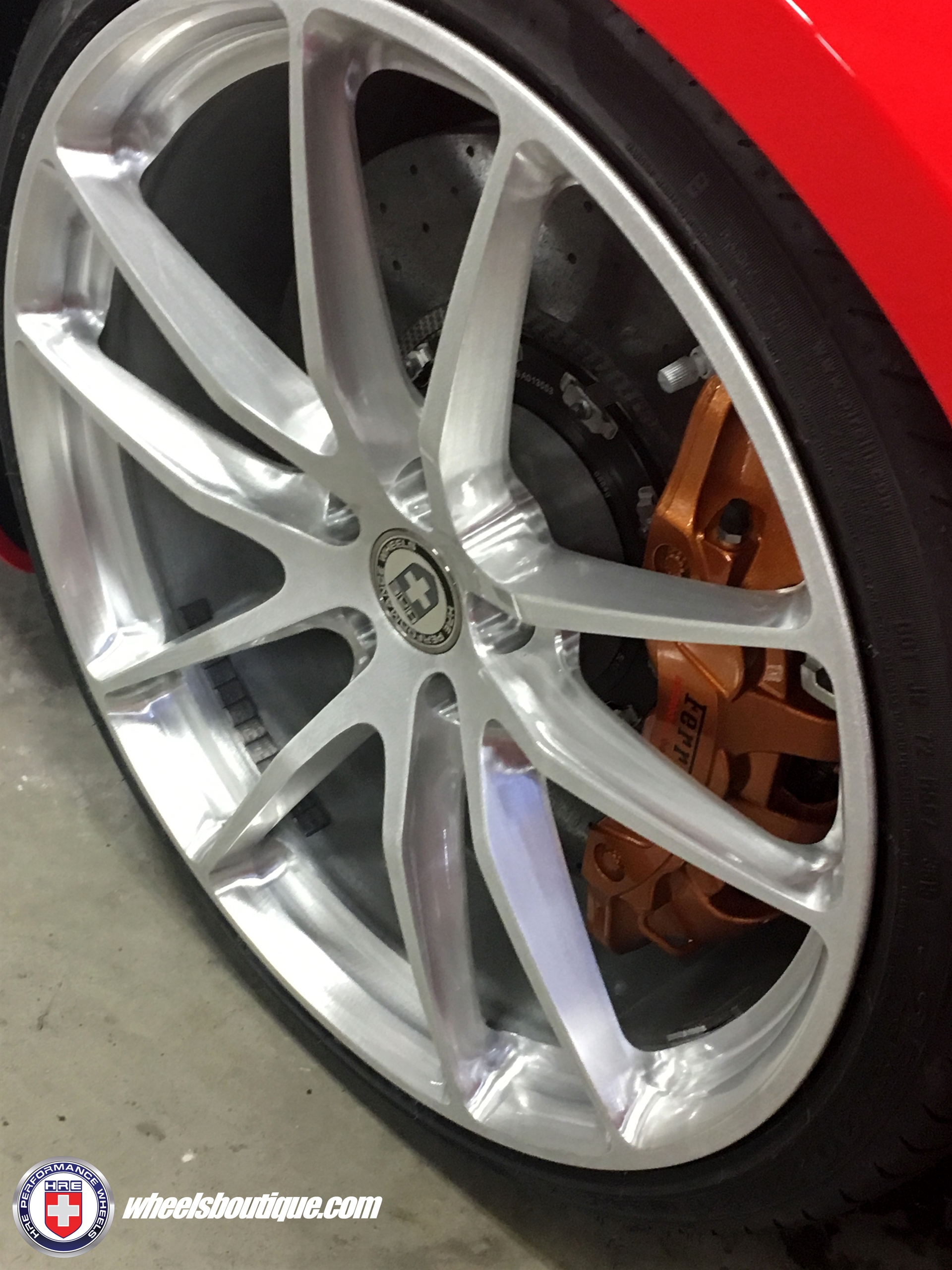 Ferrari 488 | Rosso Corsa | on HRE P104 | Brushed Clear