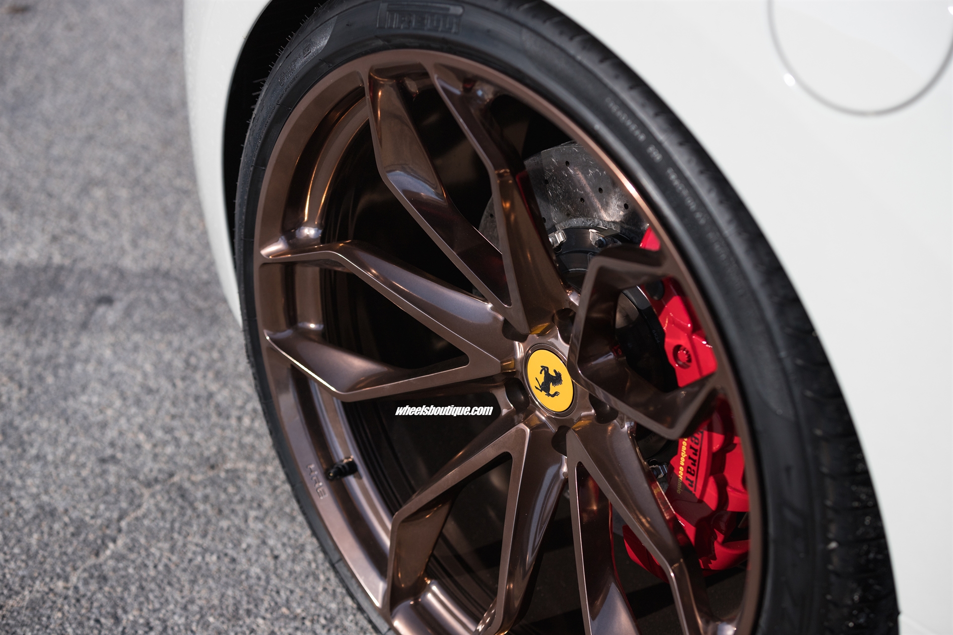 Ferrari 488 Spider | Bianco Avus | on HRE P201 | Polished Bronze