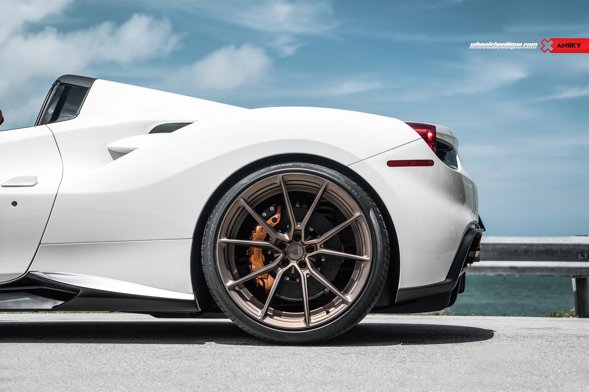 Novitec 488 Spider | Bianco Avus | on ANRKY AN22 | Satin Bronze