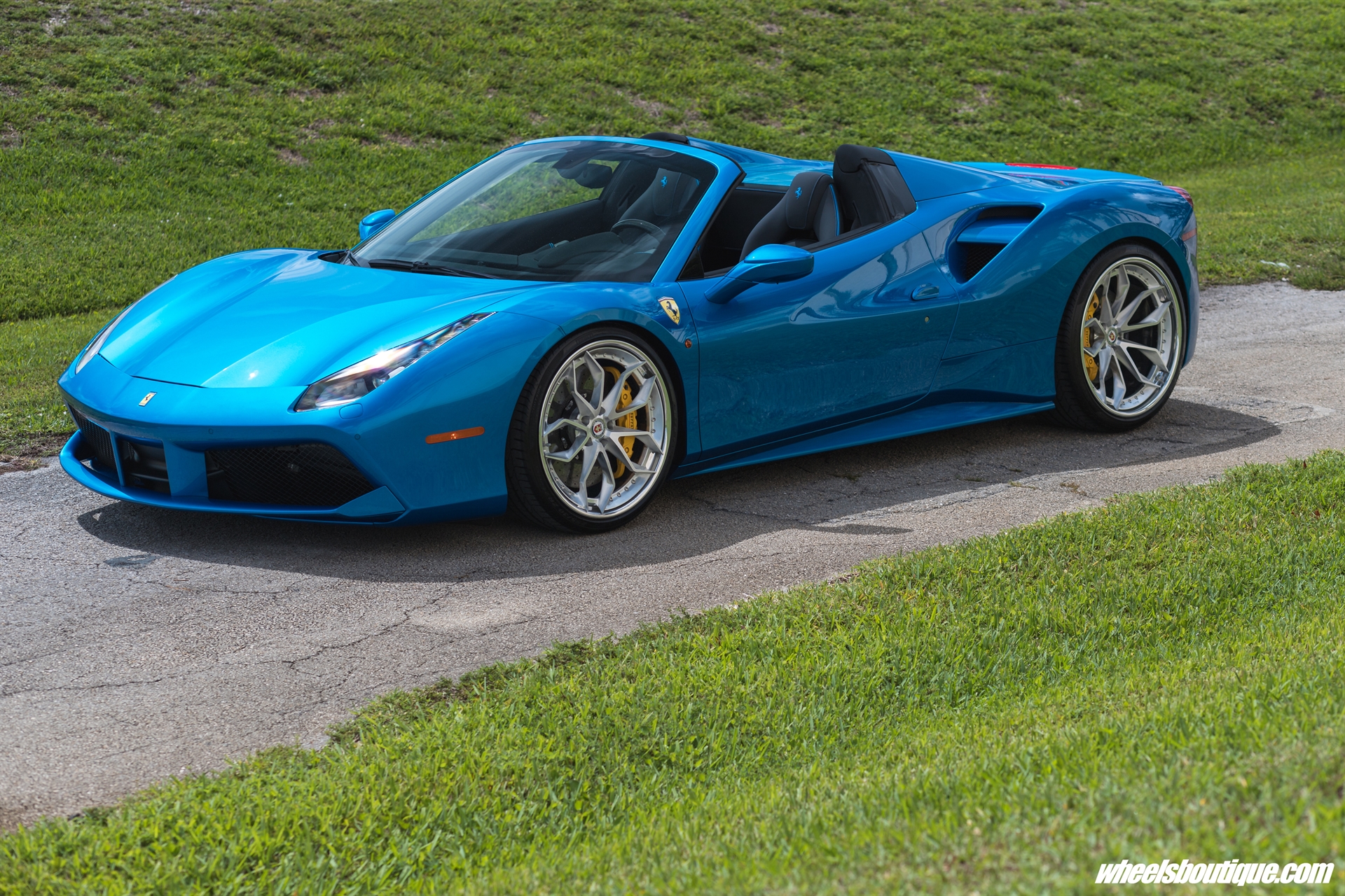 Ferrari 488 Spider | Blu Corsa | on HRE S201 | Brushed Clear