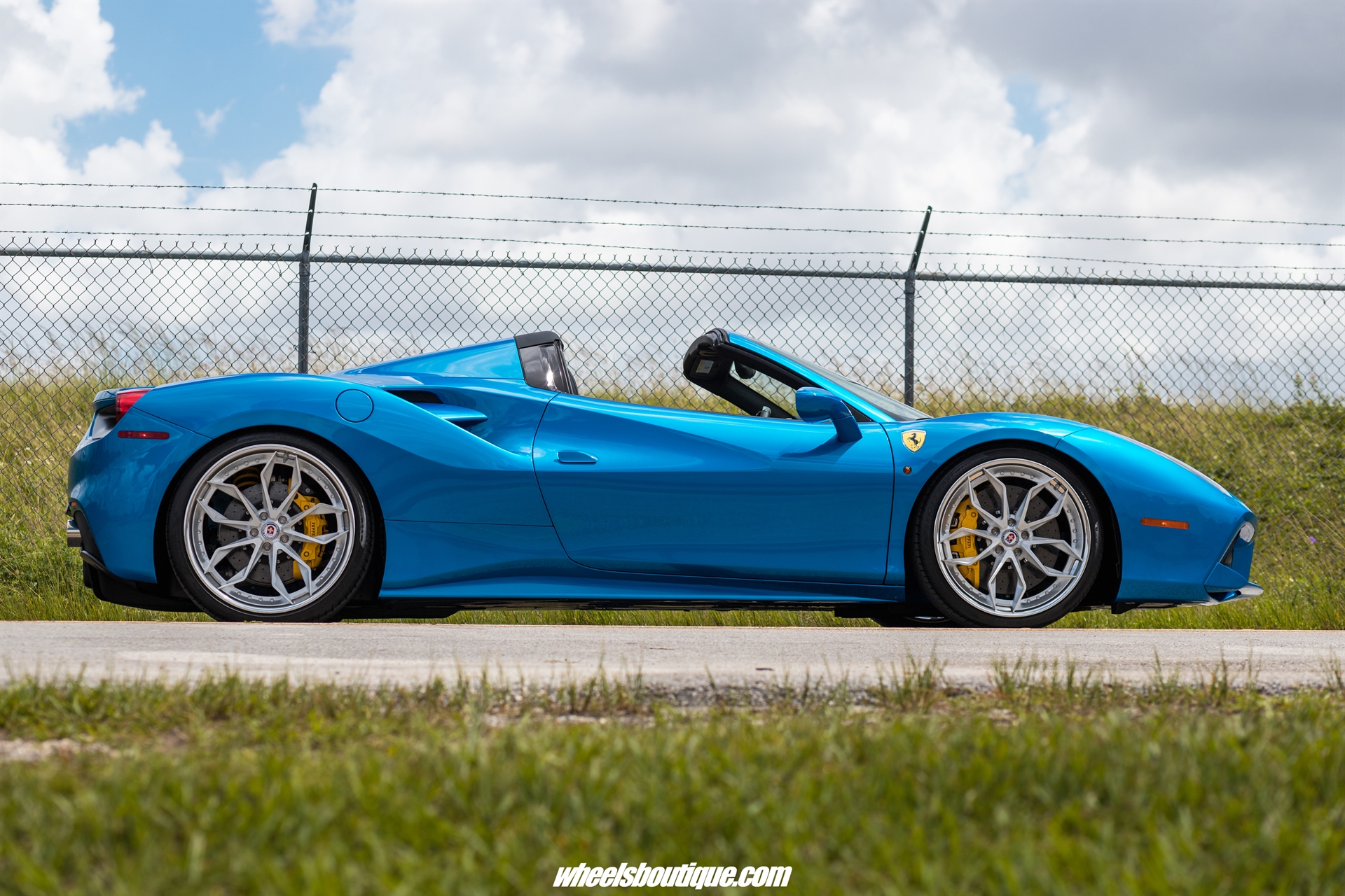 Ferrari 488 Spider | Blu Corsa | on HRE S201 | Brushed Clear