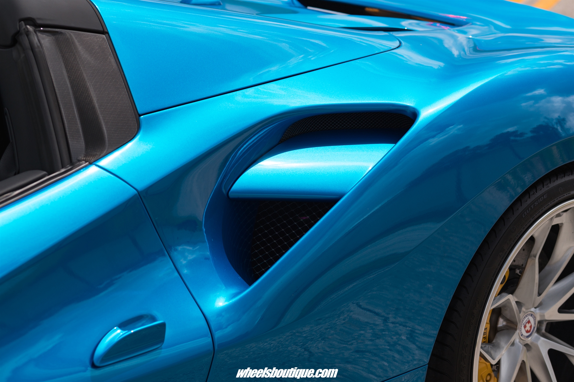 Ferrari 488 Spider | Blu Corsa | on HRE S201 | Brushed Clear