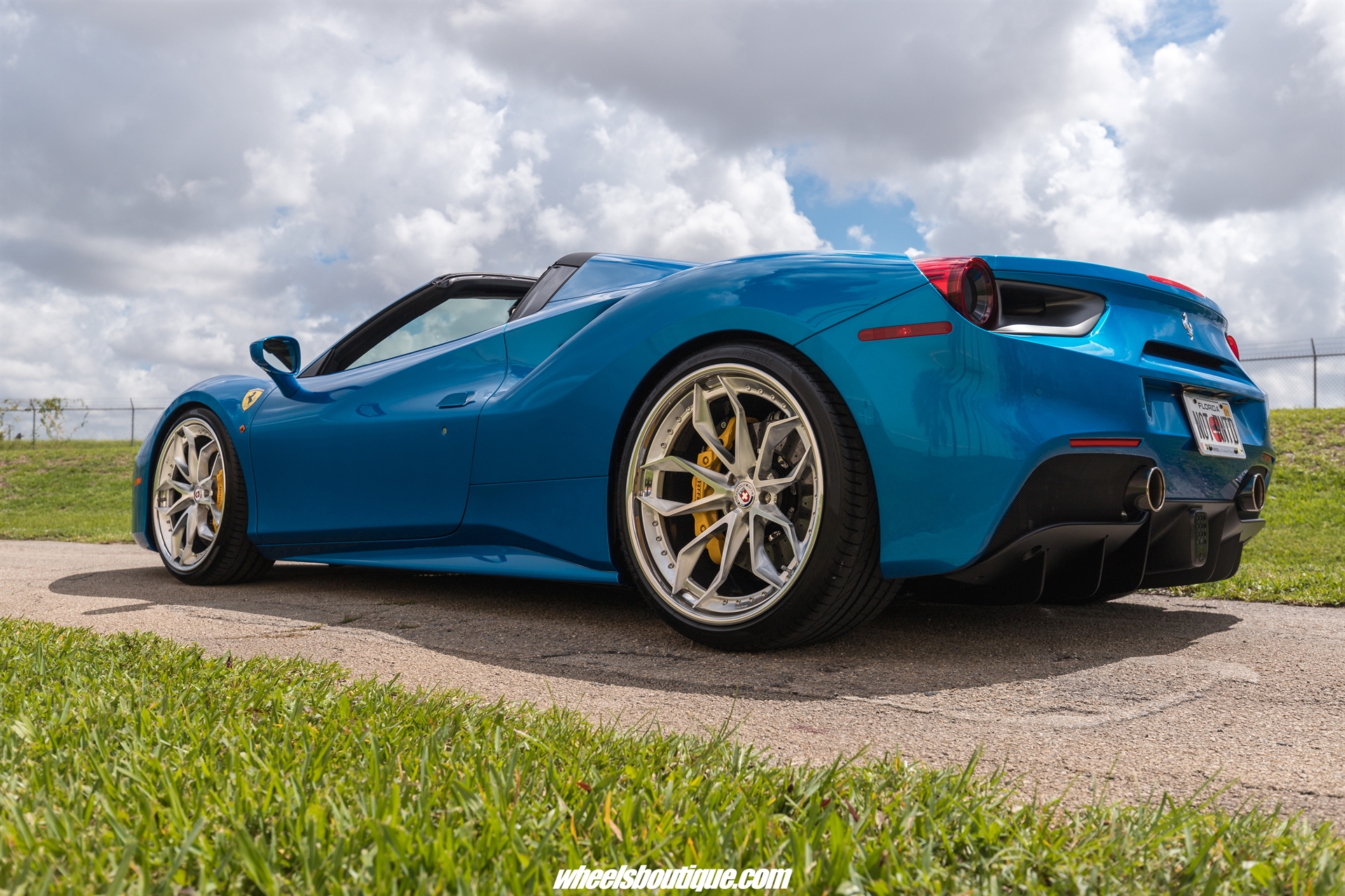 Ferrari 488 Spider | Blu Corsa | on HRE S201 | Brushed Clear