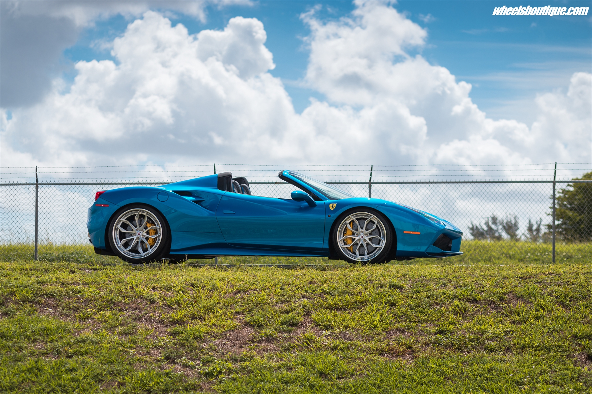 Ferrari 488 Spider | Blu Corsa | on HRE S201 | Brushed Clear
