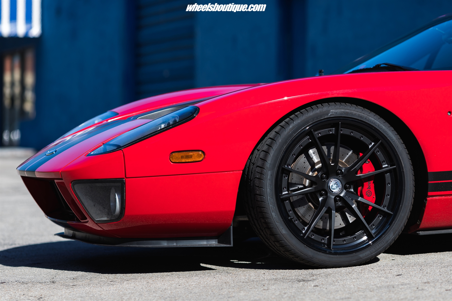 Ford GT MK1 | Ruby Red | on HRE S104 | Sati Black