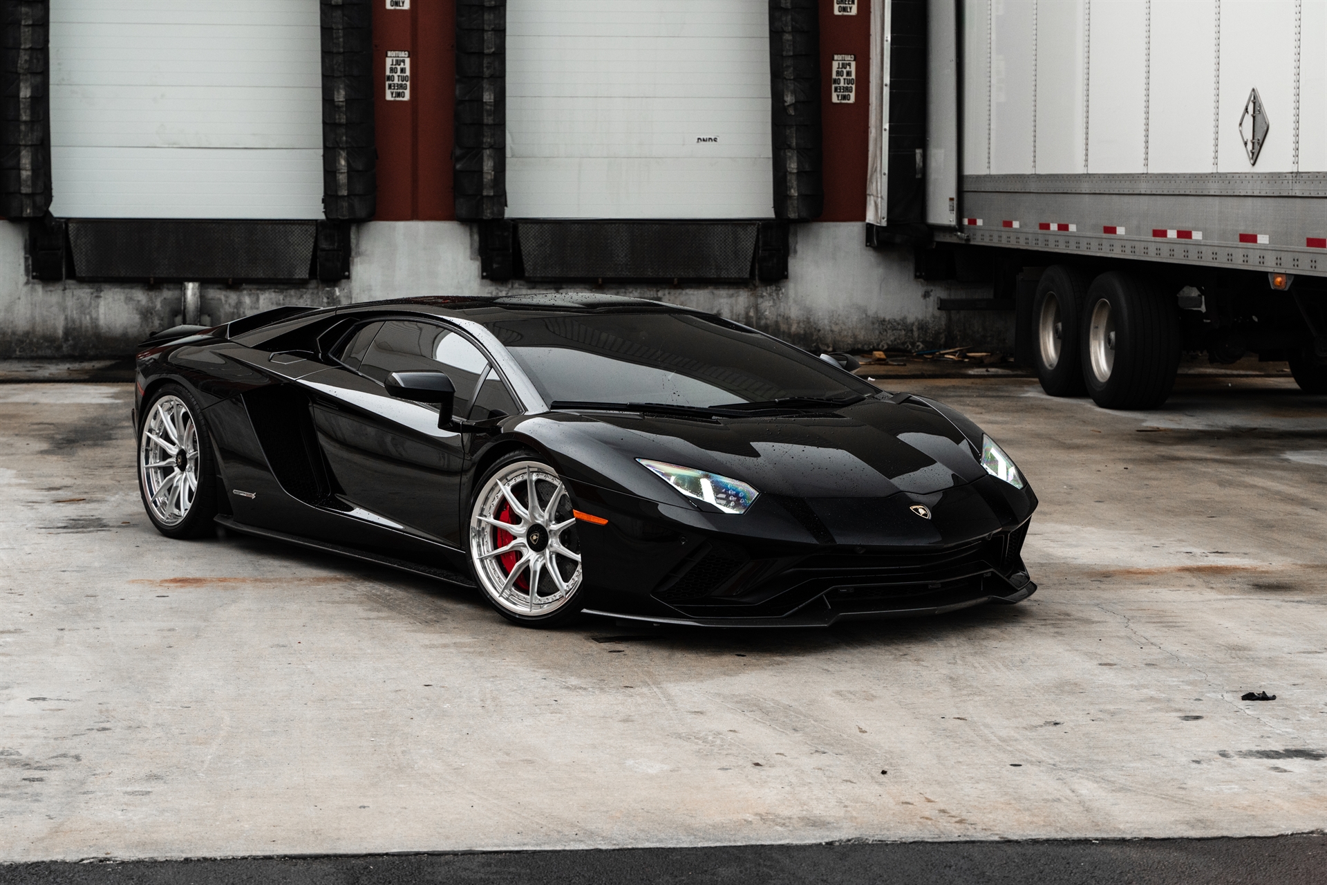 Lamborghini Aventador S | Nero Noctis | on HRE S104SC | Frozen Polished Clear