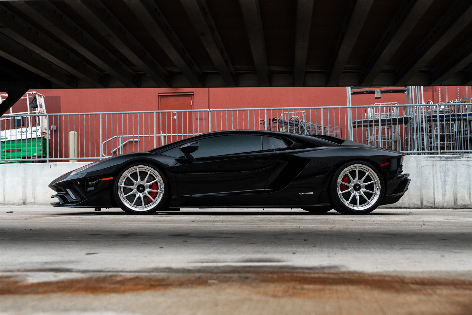 Lamborghini Aventador S | Nero Noctis | on HRE S104SC | Frozen Polished Clear