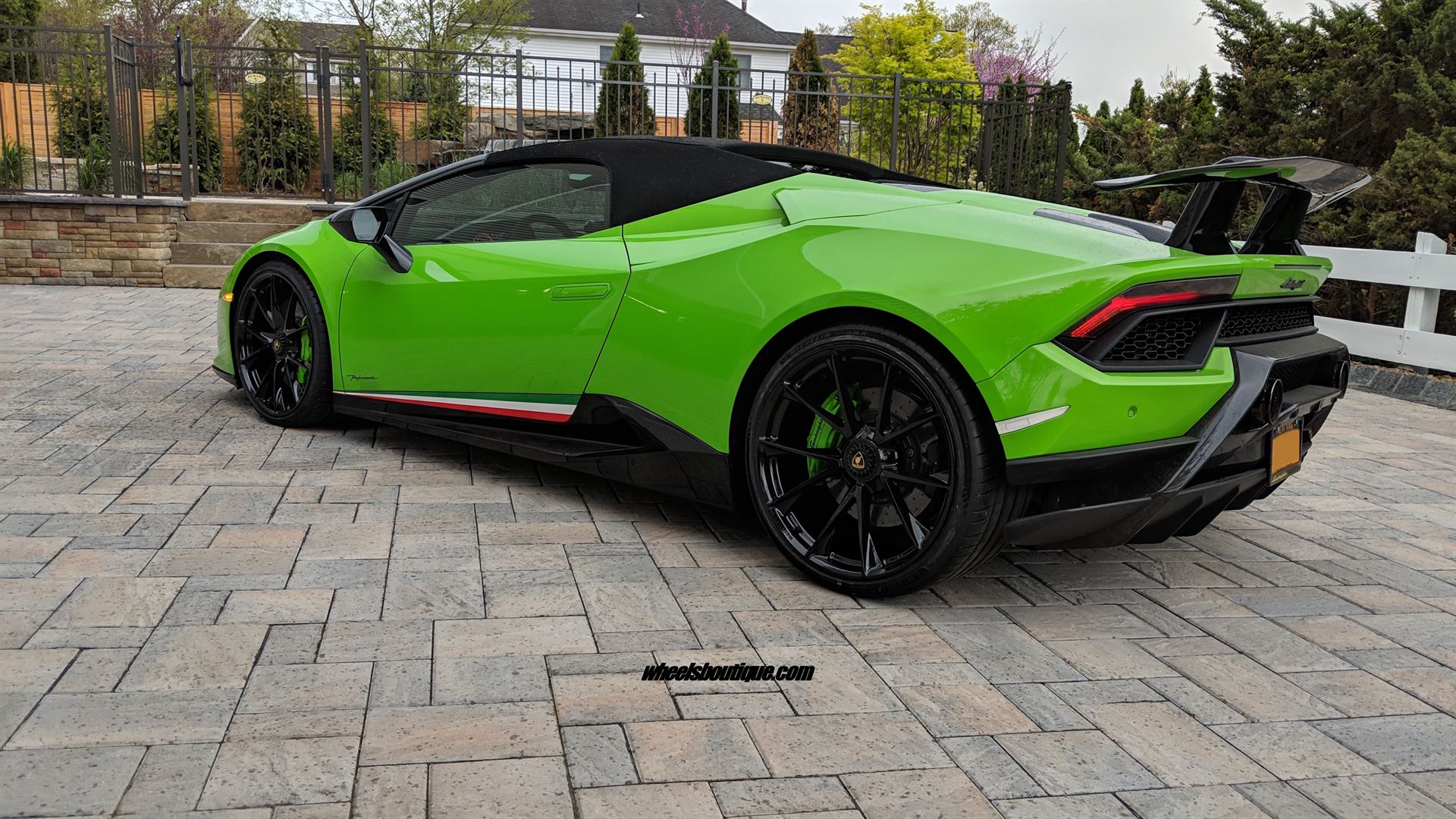 Lamborghini Huracan Performante Spyder | | on HRE P204 | Gloss Black